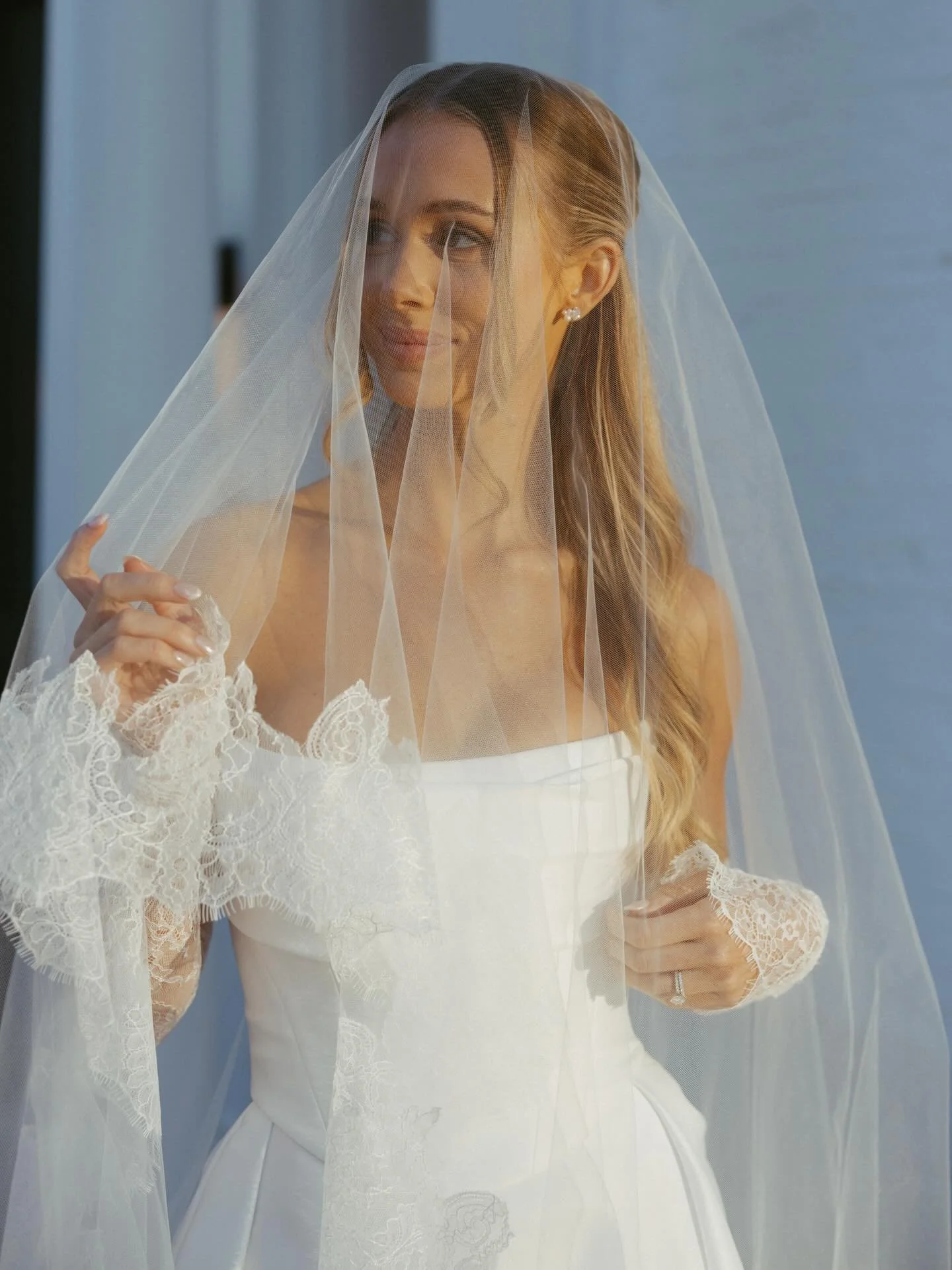 our sweet brooke 🦋🕊️
.
.
Coordination // @always_blissful_weddings 
Venue // @woodbinemansion 
Photography // @samanthayorkphoto 
Hair + Makeup // @thinkbrinkbeauty 
Rentals // @premiereeventstx 
Draping // @uniquedesignandevents 
Florist // @forsy