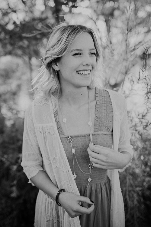 Black and White Candid Senior Pictures | 400 Lux Photography | Tri-Cities, Washington Senior Photographer