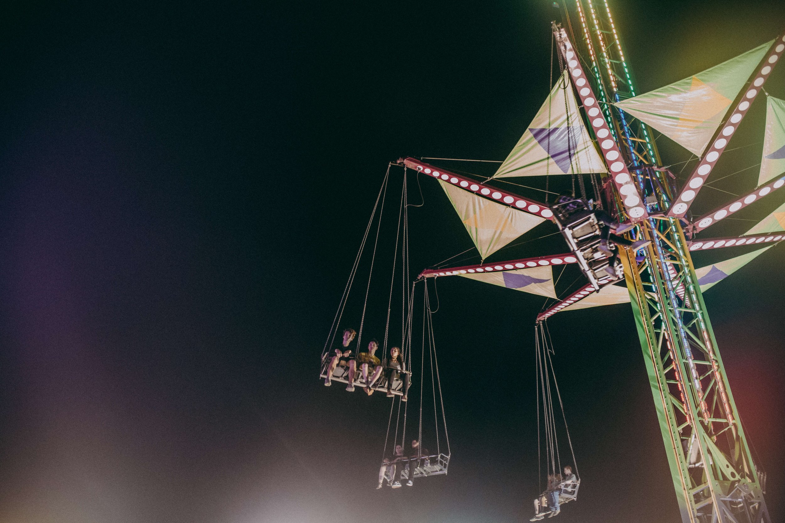 Colorful fair rides | Benton-Franklin County Fair &amp; Rodeo | 400 Lux Photography