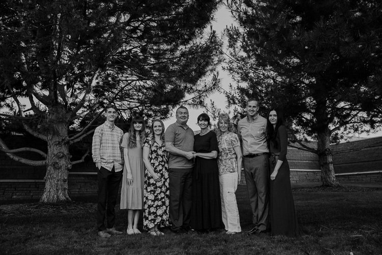 black-and-white-grandmother-multigenerational-pictures