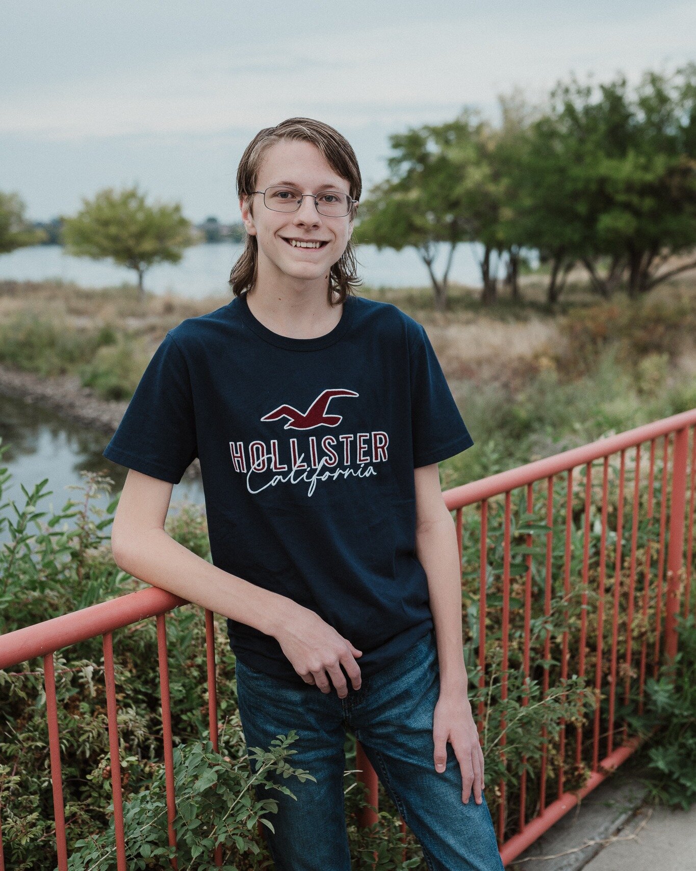 Here is a preview from Ryan's senior session this weekend! Ryan is a senior at Hanford High School and I loved how he brought his Hockey Jersey to his session. 🏒 

I encourage seniors to bring items with them to their Senior Photos. It personalizes 