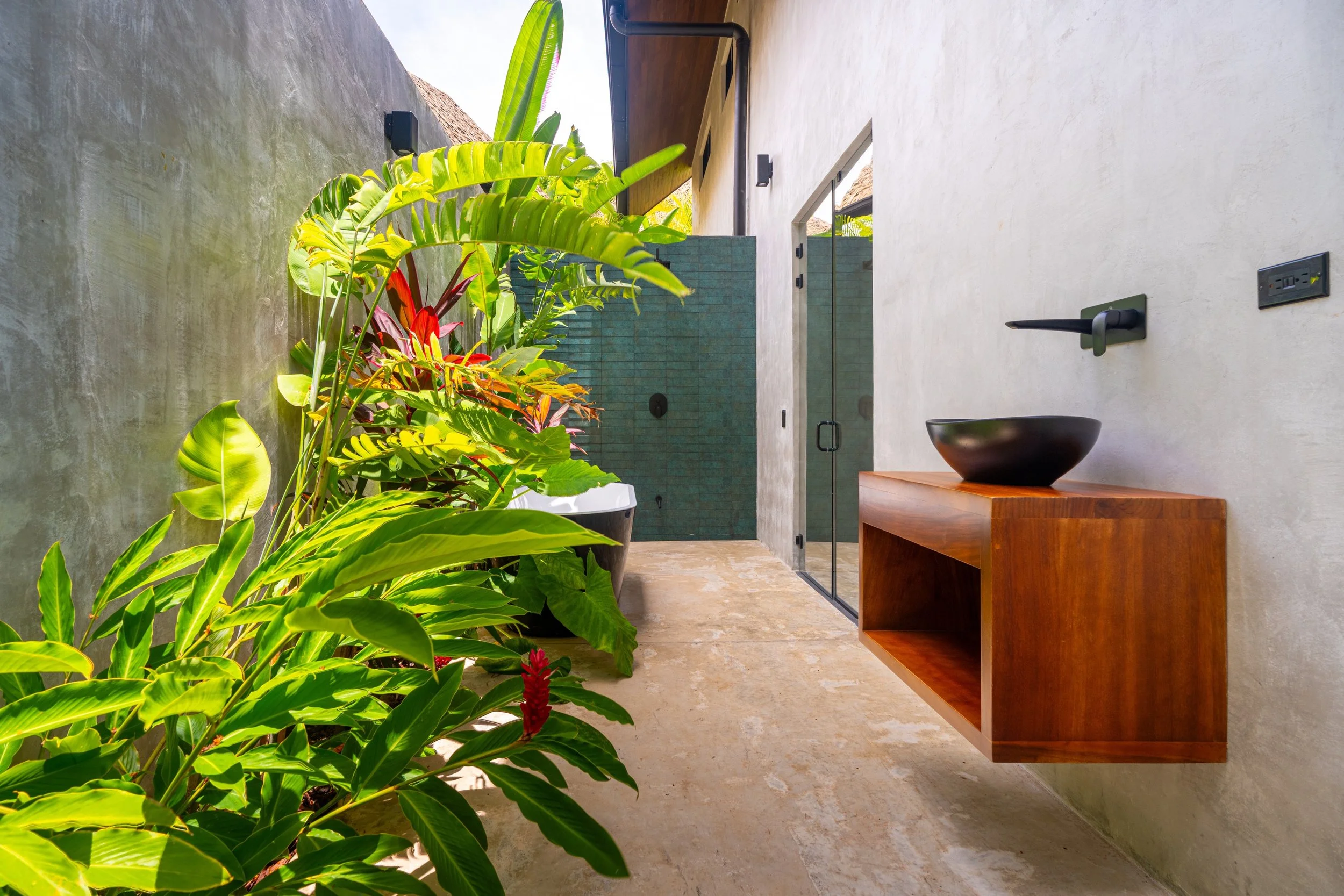 mandala-villa-outdoor-tub-hotel-ojochal-3.jpeg