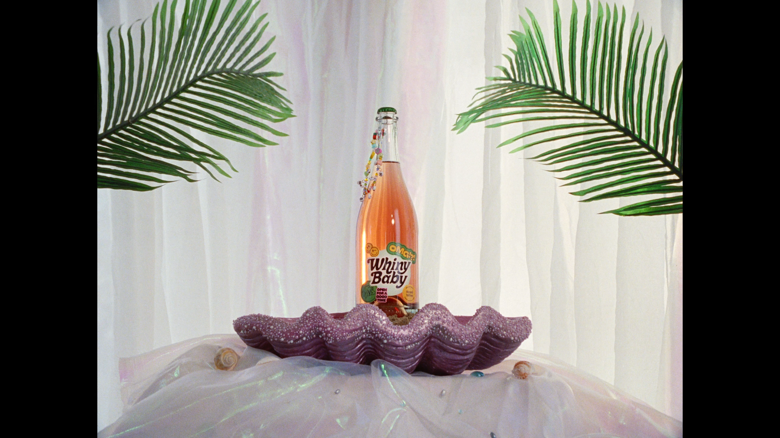 VS--WhinyBabyDontStayBottledUponVimeo-0’53”.png