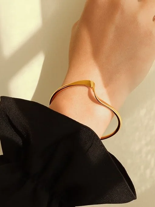 MAKA-Brass-Smooth-Geometric-Minimalist-Cuff-Bangle-1.jpeg