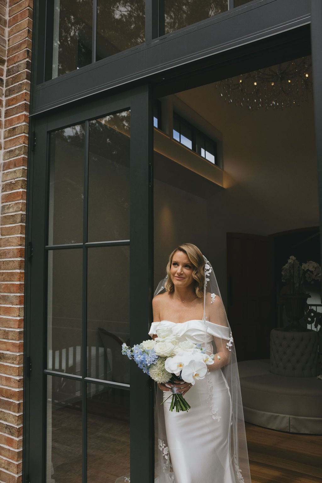 Portrait photos of bride 