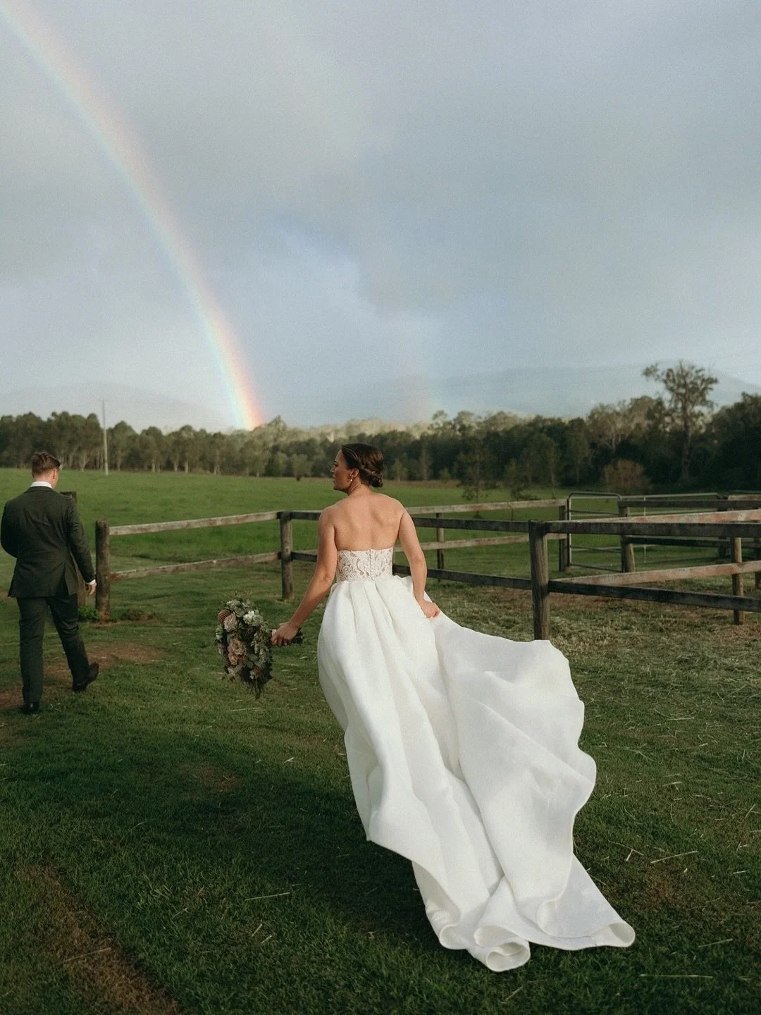 Perfect moments from Rach and Hayden&rsquo;s perfect day 🤍

#wedingphotography #brisbaneweddingphotographer #sydneyweddingphotographer #melbourneweddingphotographer #goldcoastwedding #goldcoastweddingphotographer