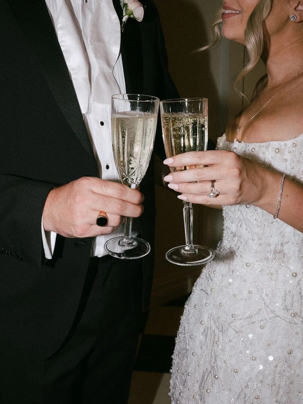 A moment for the party dress! ✨

#goldcoastweddingphotographer #brisbaneweddingphotographer #goldcoastweddings #queenslandweddingphotographer