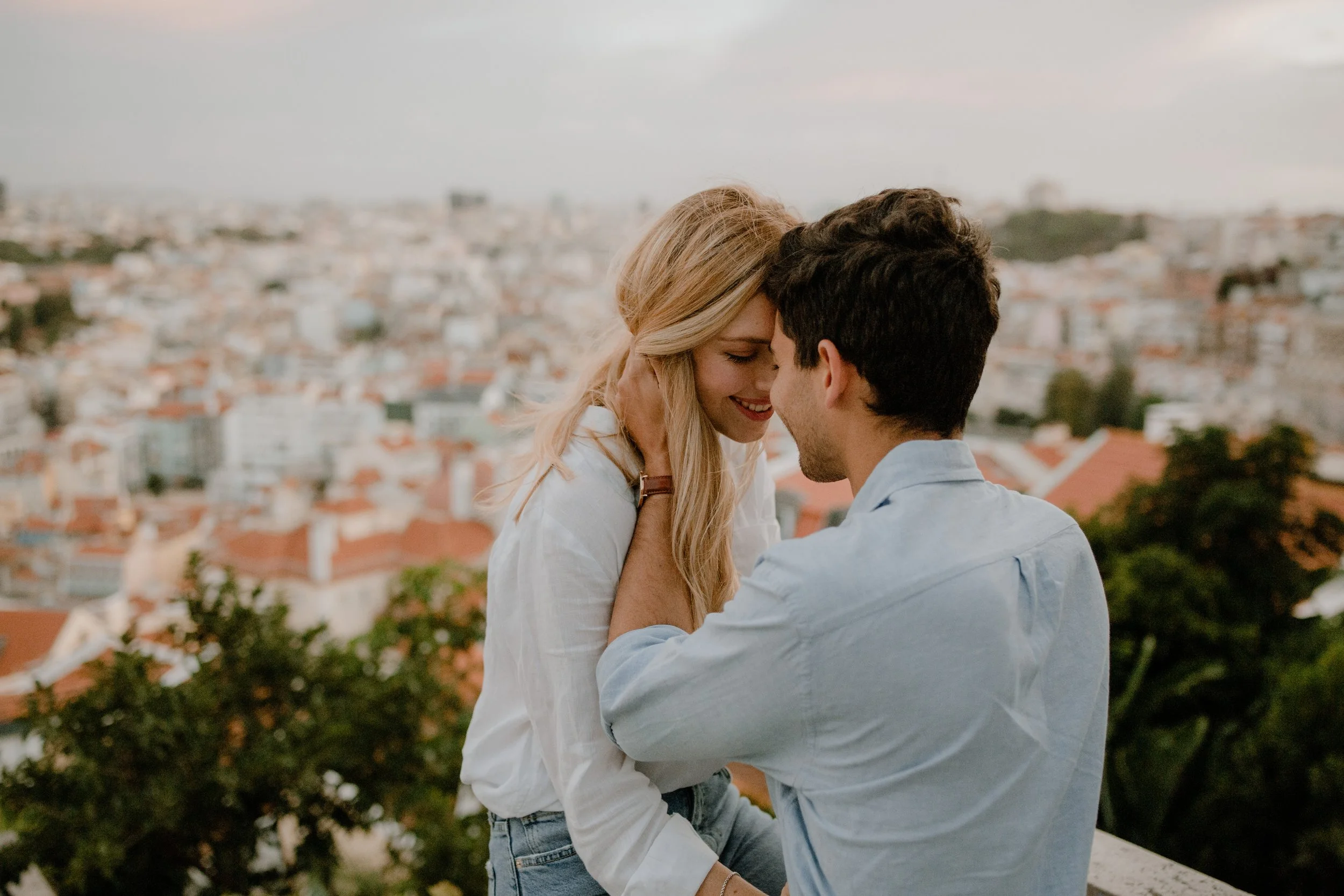 Grace-charlotte-wedding-photography-lisbon-portugal-europe-engagement-couple-shoot-international-wedding-photographer -4.jpg