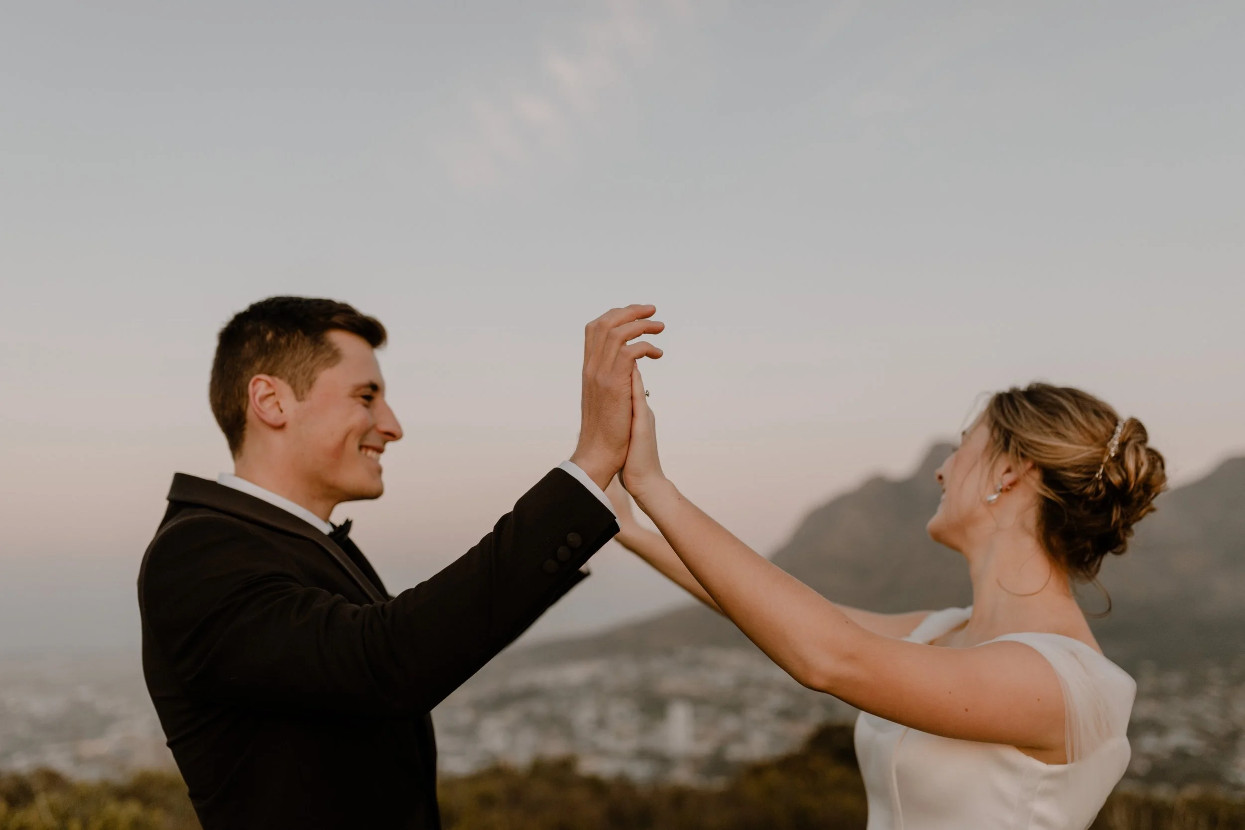 Grace-charlotte-wedding-photography-Table-Mountain-cape-town-south-africa-engagement-marrage-love-proposal-mountain-wedding-elopement-wedding-37.jpg