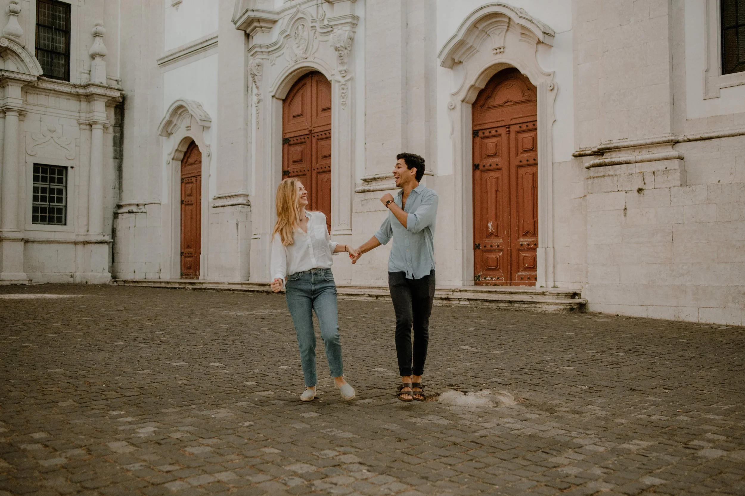 Grace-charlotte-wedding-photography-lisbon-portugal-europe-engagement-couple-shoot-international-wedding-photographer -14.jpg