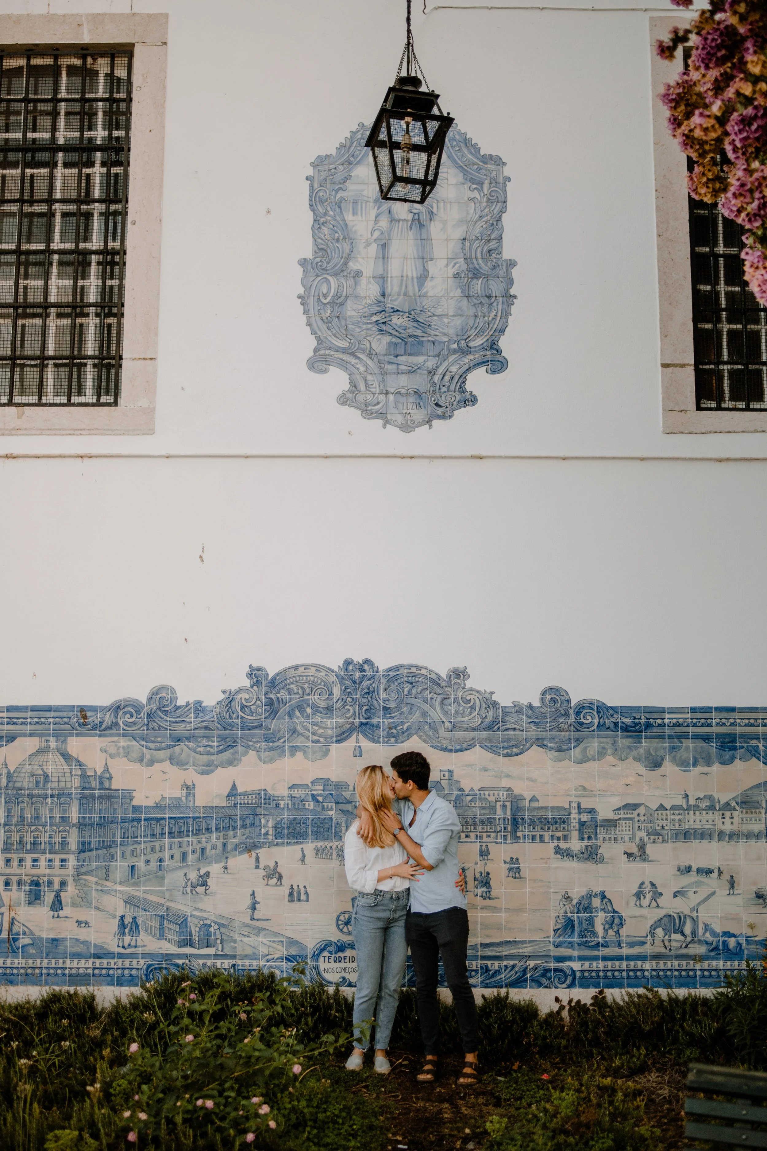 Grace-charlotte-wedding-photography-lisbon-portugal-europe-engagement-couple-shoot-international-wedding-photographer -31.jpg