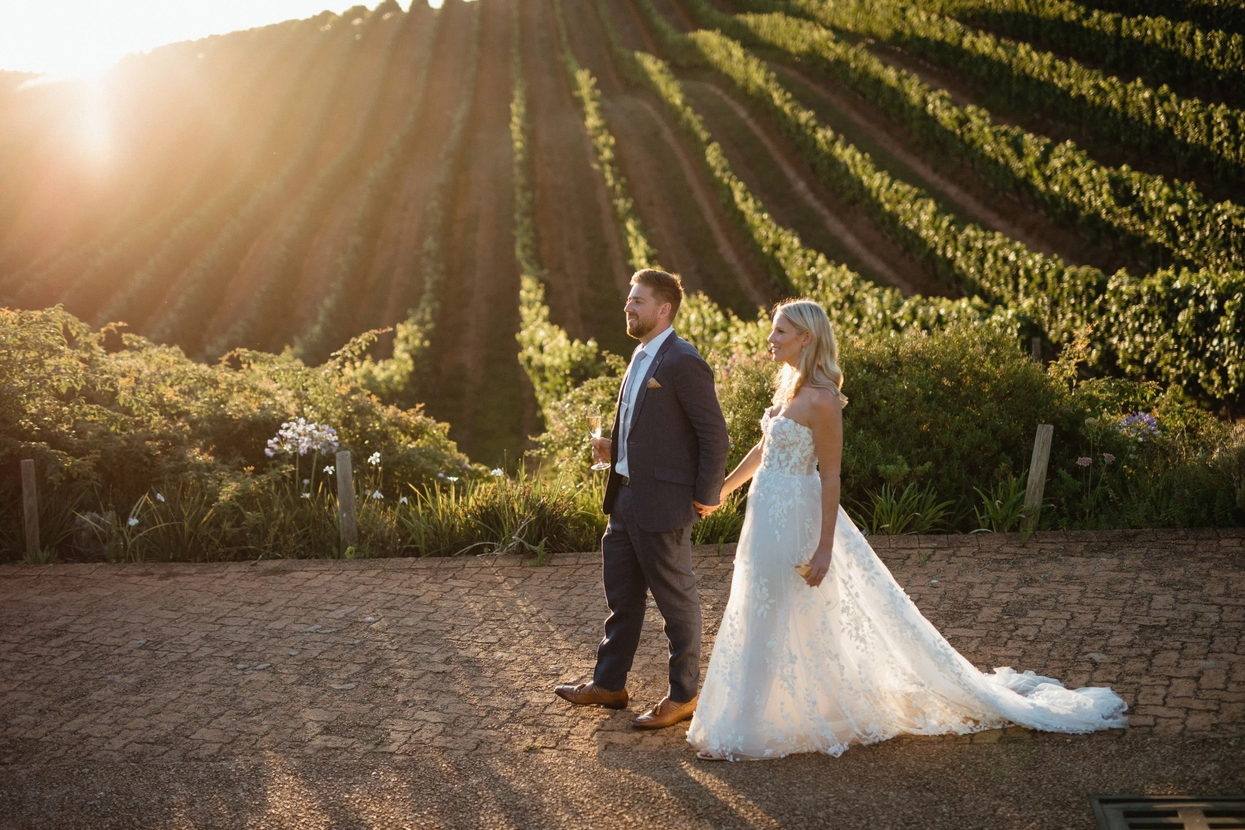 Grace Charlotte captures beach wedding ceremony in Queensland