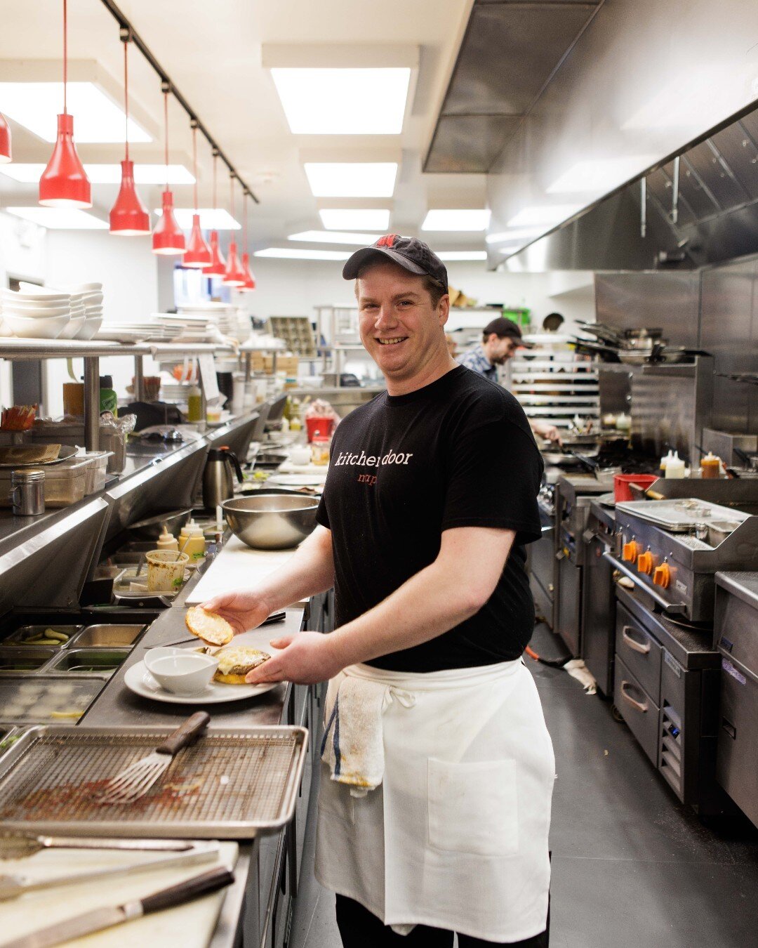 Meet Jason, a seasoned Kitchen Door chef who has been with us for ten years. Originally from New York, he has a deep appreciation for American cuisine, which he attributes to watching his dad barbeque in their backyard during family gatherings. Over 