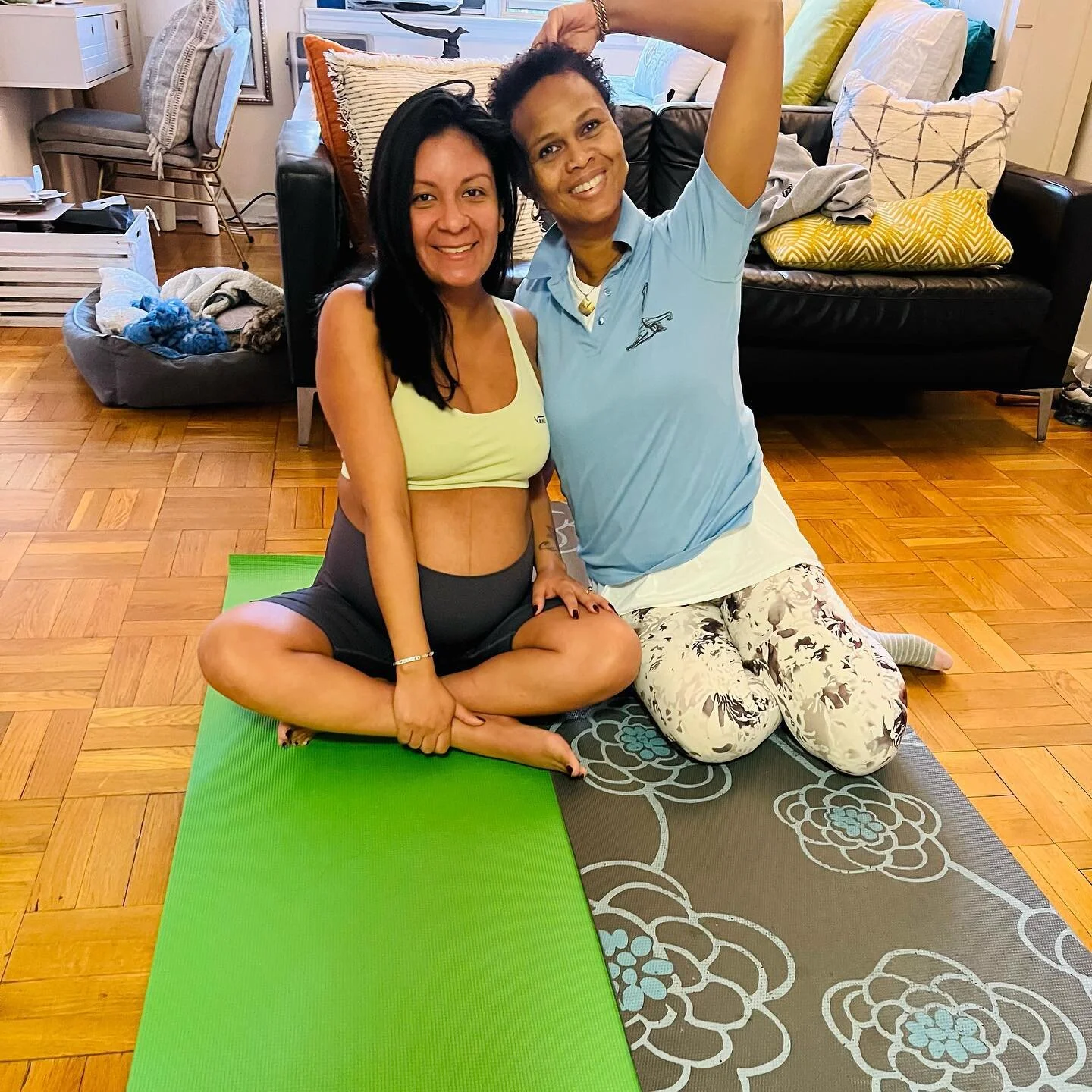 💚💚 When 2 wellness warriors come together, it&rsquo;s always pure magic. ✨

Super excited to be working with my doula, Jules, as I enter my third trimester. 🤰🏻

Studies have shown that working with a doula can improve overall delivery results and