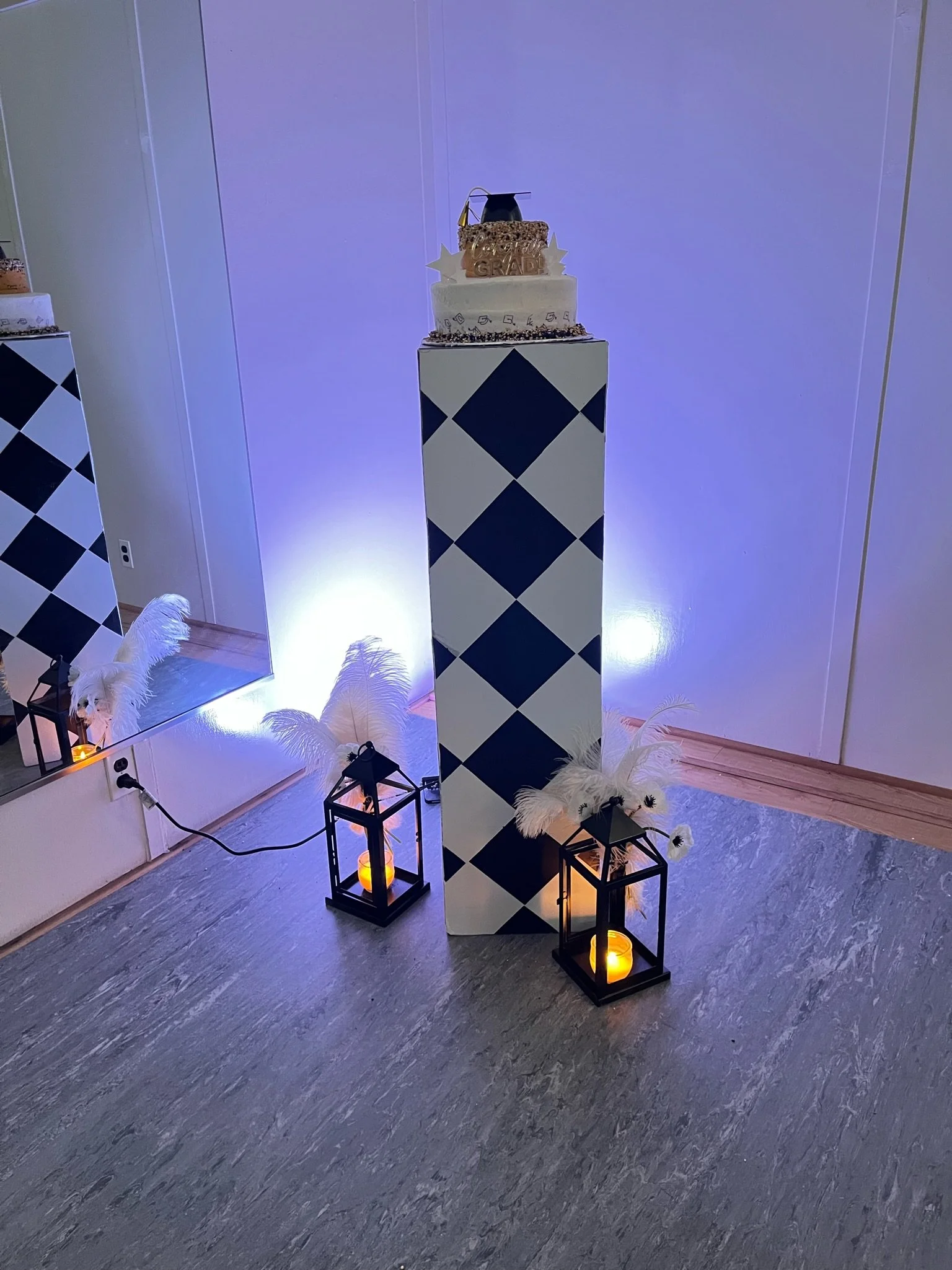 B&W College Grad Party- Cake Pedestal Plinth