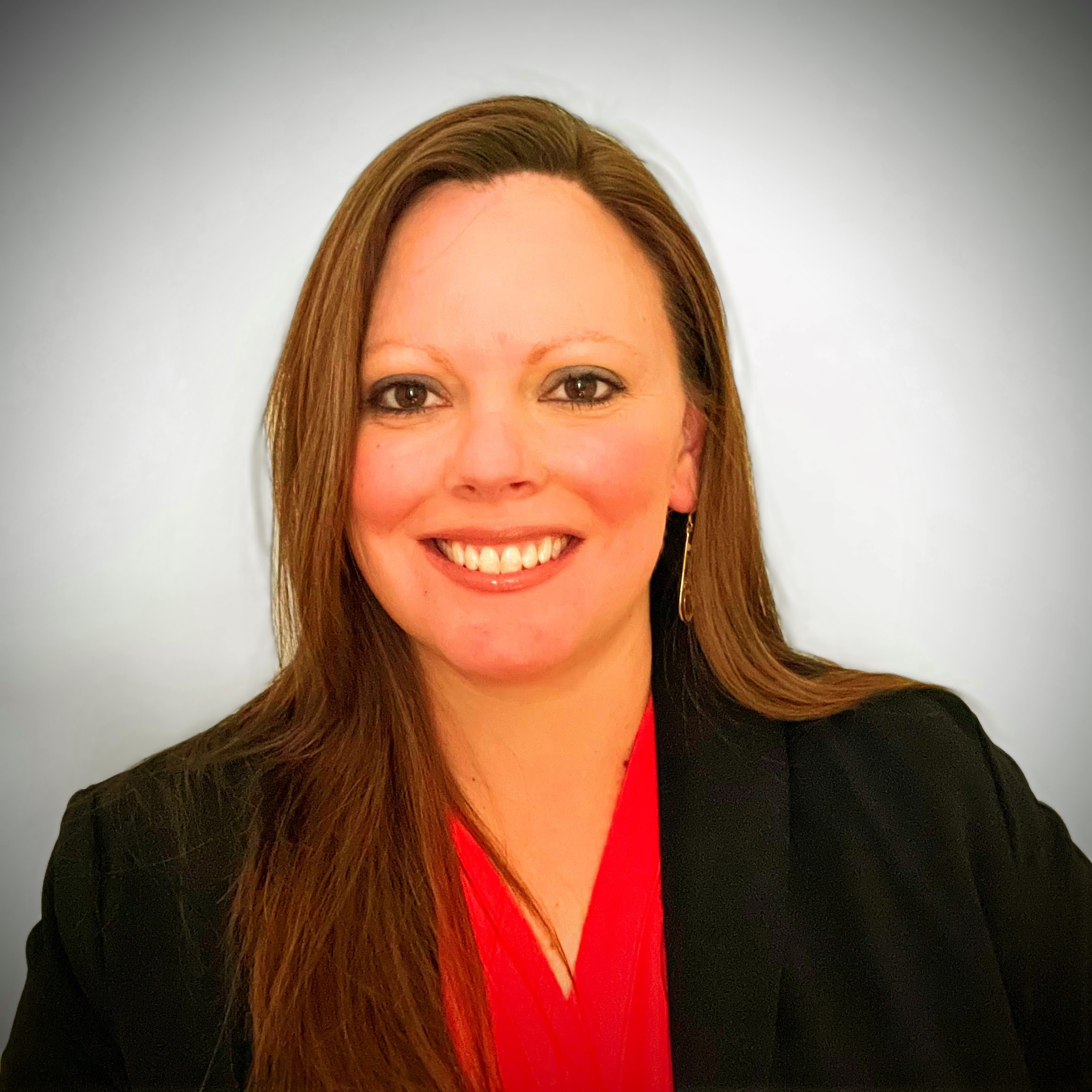 Meredith Veldhuis headshot photo