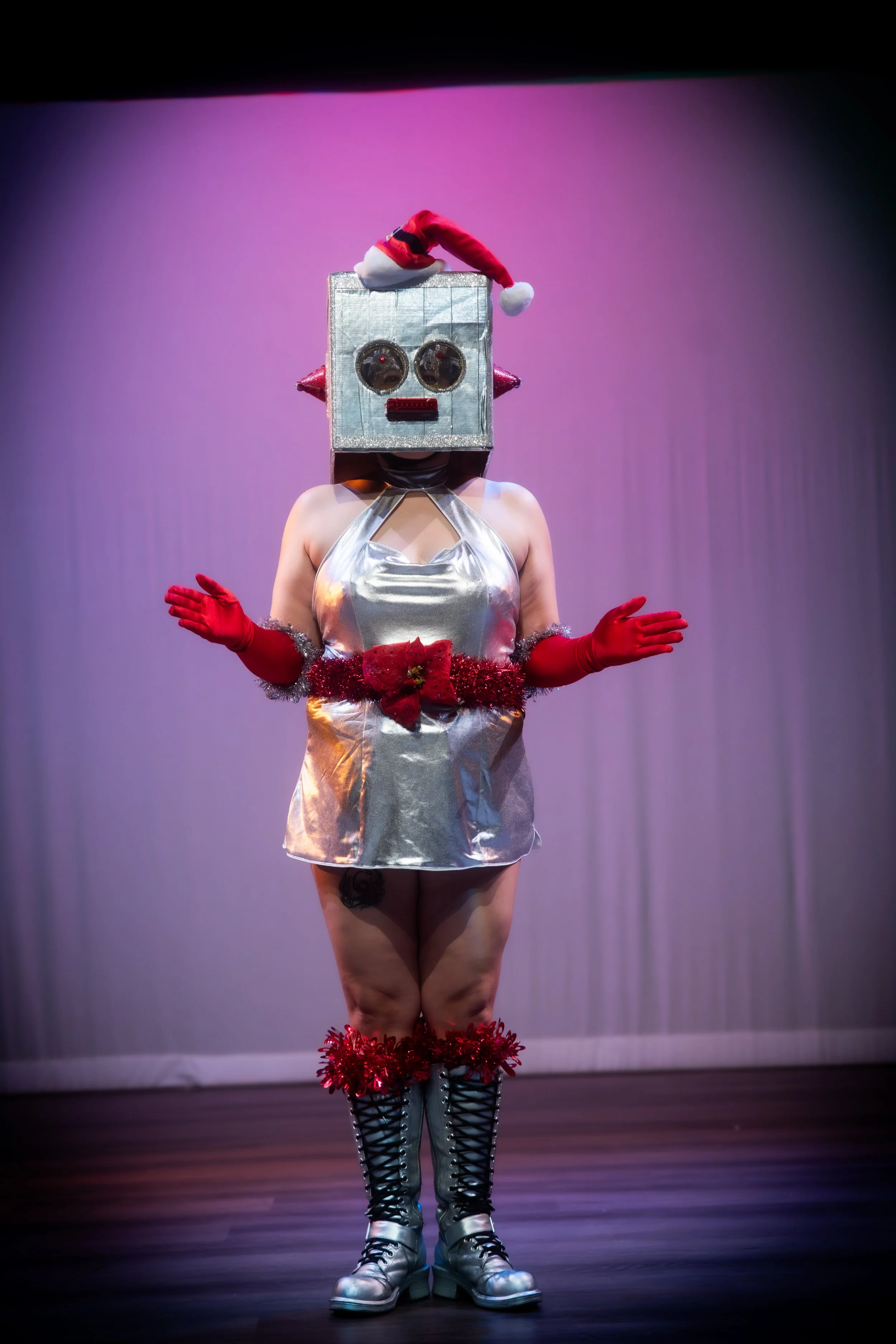 Sin de la Rosa performing at Ass-tronauts & Robo-tits as a Prancing Bot.