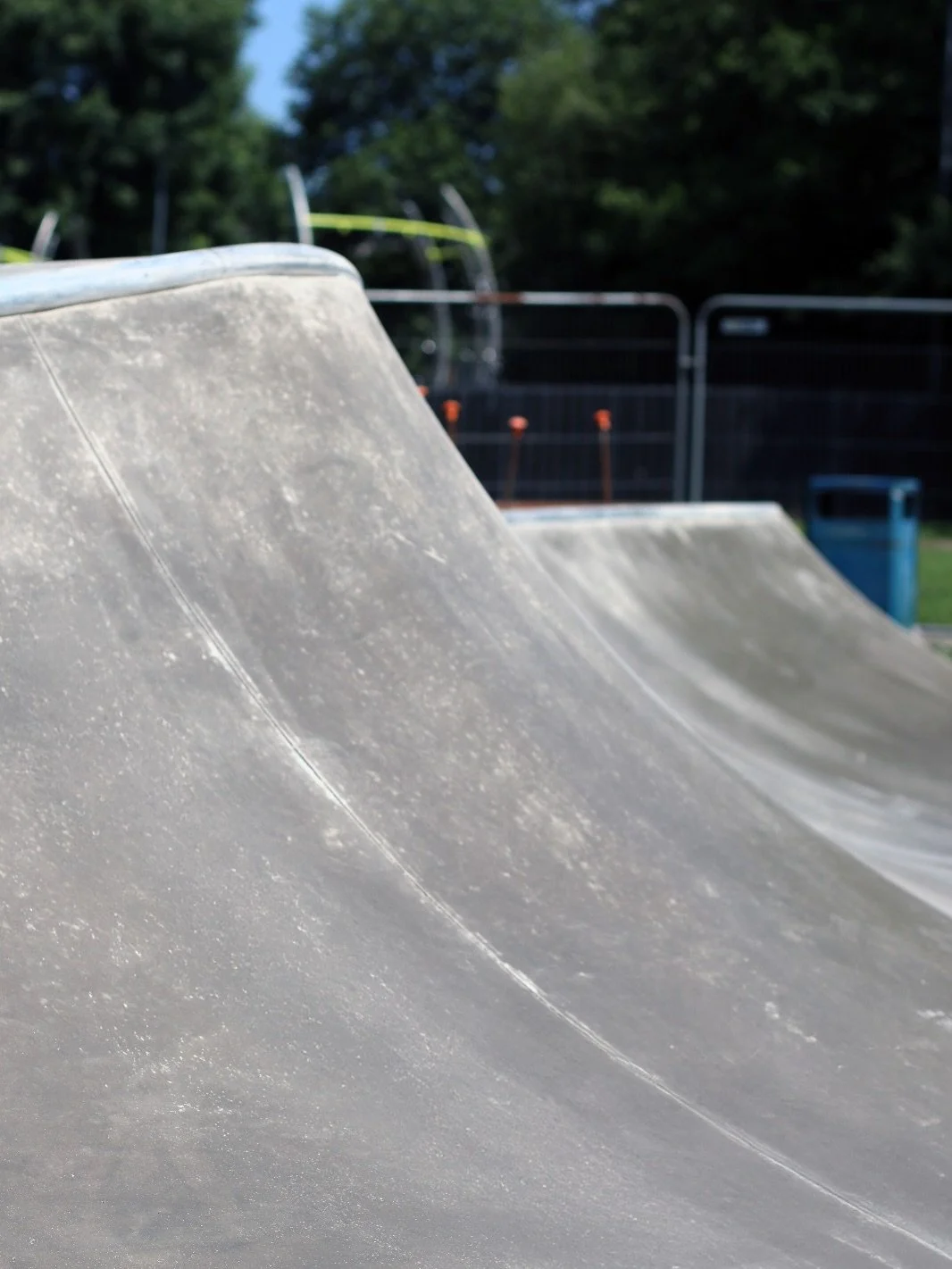 A few snaps from last weeks site visit to #PentwynSkatepark in Parc Coed, Cardiff Ri start the new week 🏴󠁧󠁢󠁷󠁬󠁳󠁿☀️ &bull;
&bull;
&bull;
#wheelscape #wheelscapeltd #wheelscapeskateparks #socialspaces #getactive #skateparkdesign #skatepark #ukska