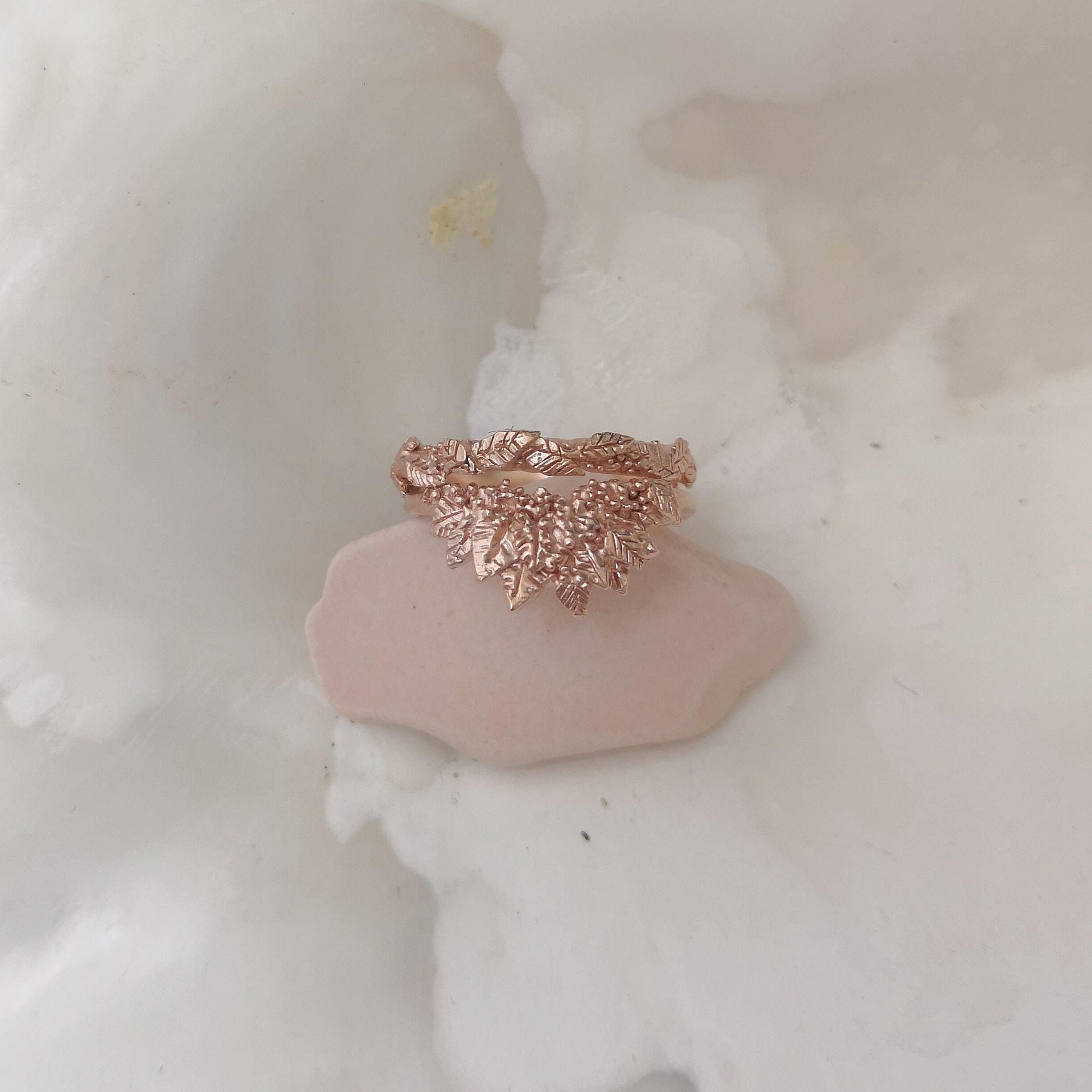 https://i.etsystatic.com/8156573/r/il/9390db/2361244005/il_fullxfull.2361244005_9p57.jpg