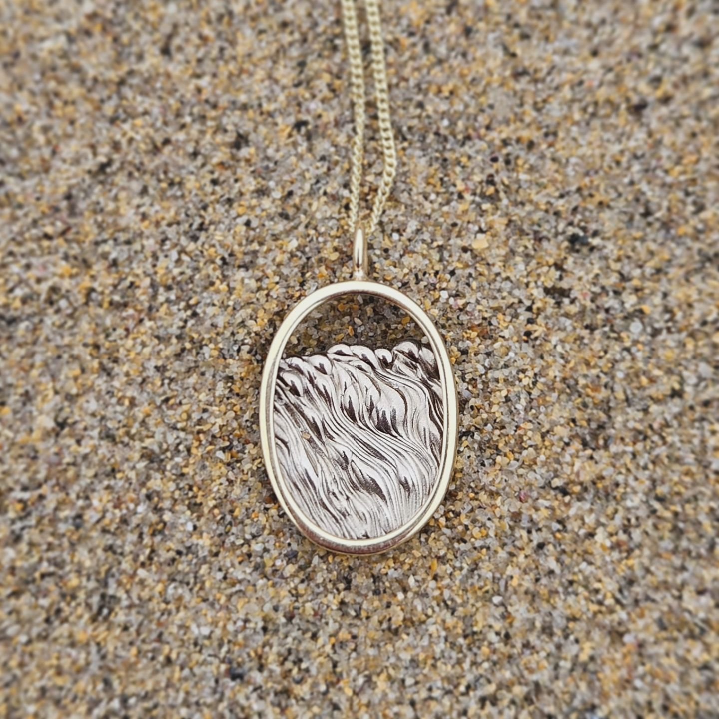 Seascape Pendant Series // All available online now 🤍
#seanecklace #seascape #ocean #mermaidjewelry #islandjeweller #islay #oceantreasure #oneofakind #roughluxe #lovegold