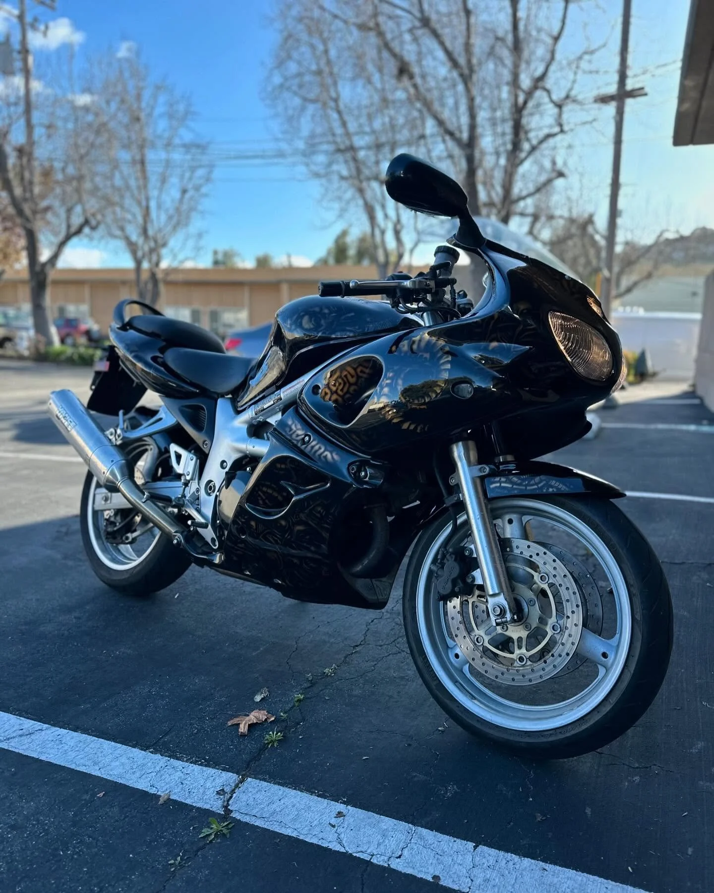 Custom Painted SV650!
Cool?
.
.
.
.
.
.
.
.
.
.

#motorcycle #motorcycles #motorcyclelife #motorbike #motorcyclenewbie #motorsport #motorcyclesofinstagram #motorcyclemafia #motorcycledreams #motorcycleride #bikelife #biker #bikerlife #bikersofinstagr