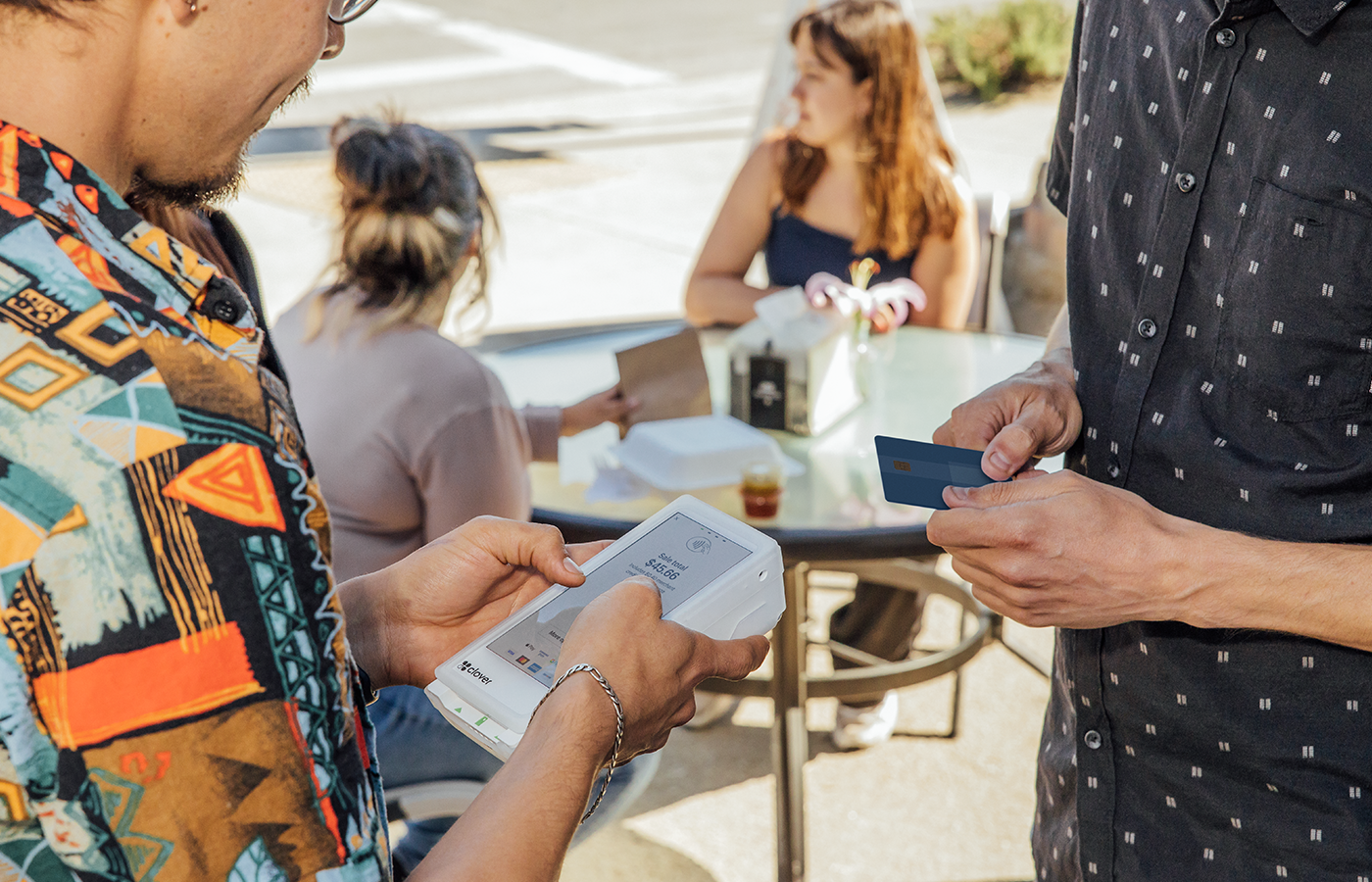 Lost Connection? No Problem! Clover Device Key Features: Pre-installed SIM Card