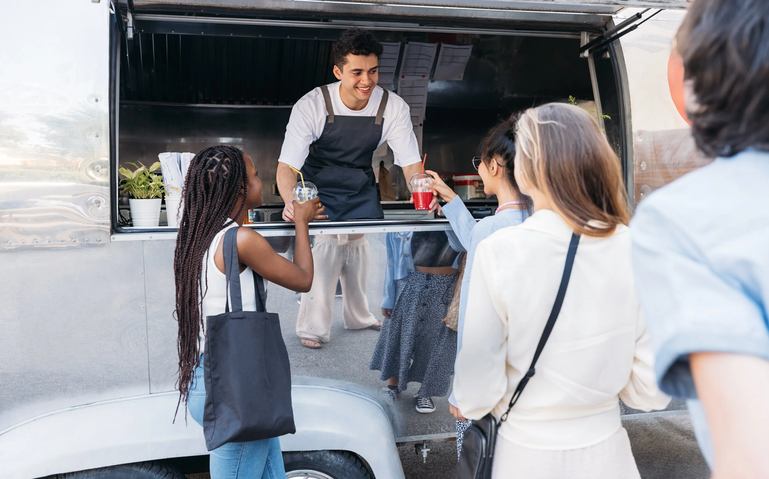 Running a pop-up store is easier with Clover Device