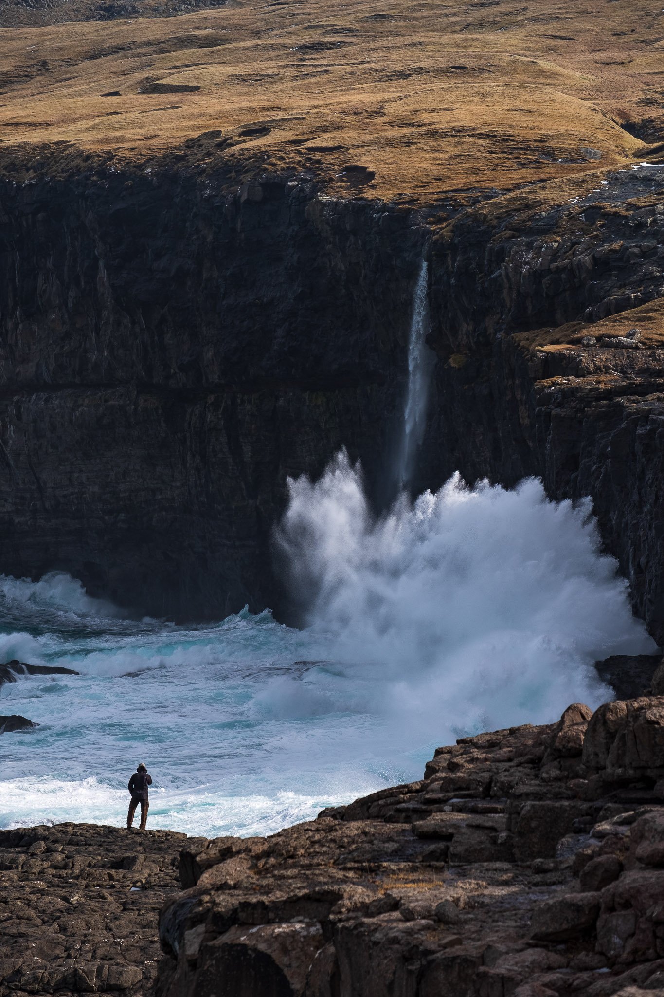 faeroer-waterval.jpg