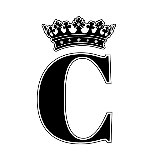 Logo featuring a large letter 'C' with a crown above it, and the text "Quinta da Côrte" below.