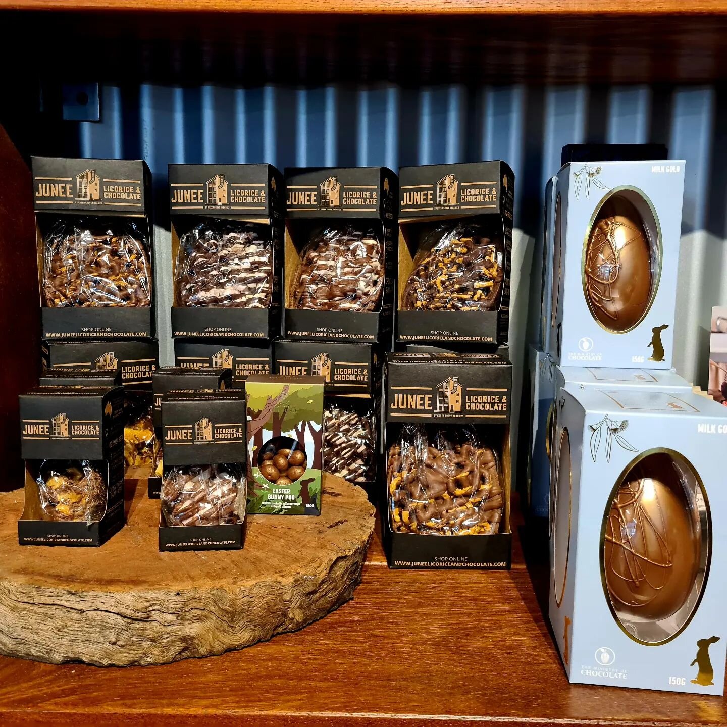 Easter is around the corner! Make sure you stock up from the range of goodies in our retail shop if you stop in...

#easteregg #chocolate #eastereggs #theartisanfarmernabiac #nabiac #midnorthcoastnsw #roadtrip #roadstop #barringtoncoast