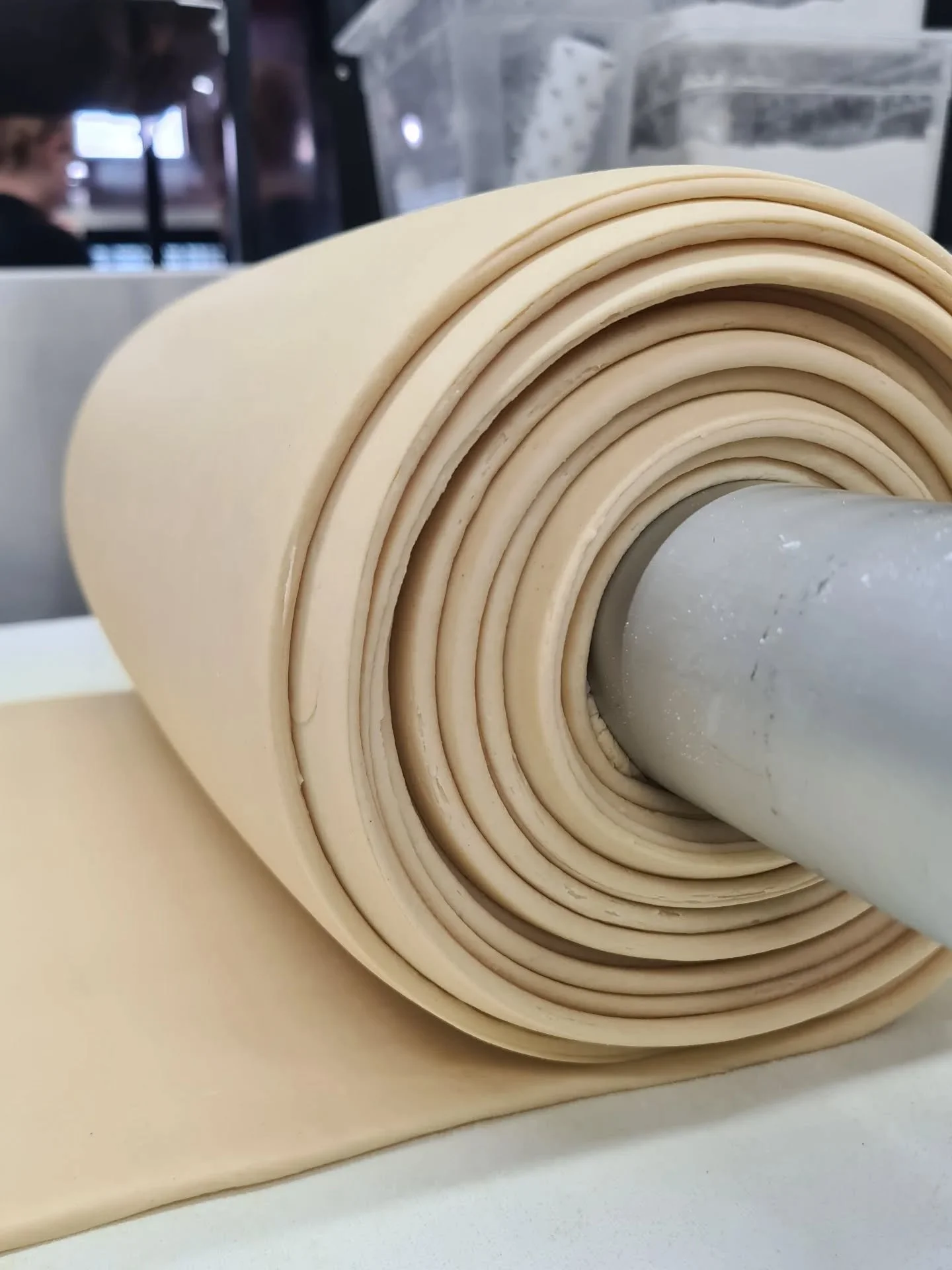 How the professionals do it! 
#pastry #pies #theartisanfarmernabiac