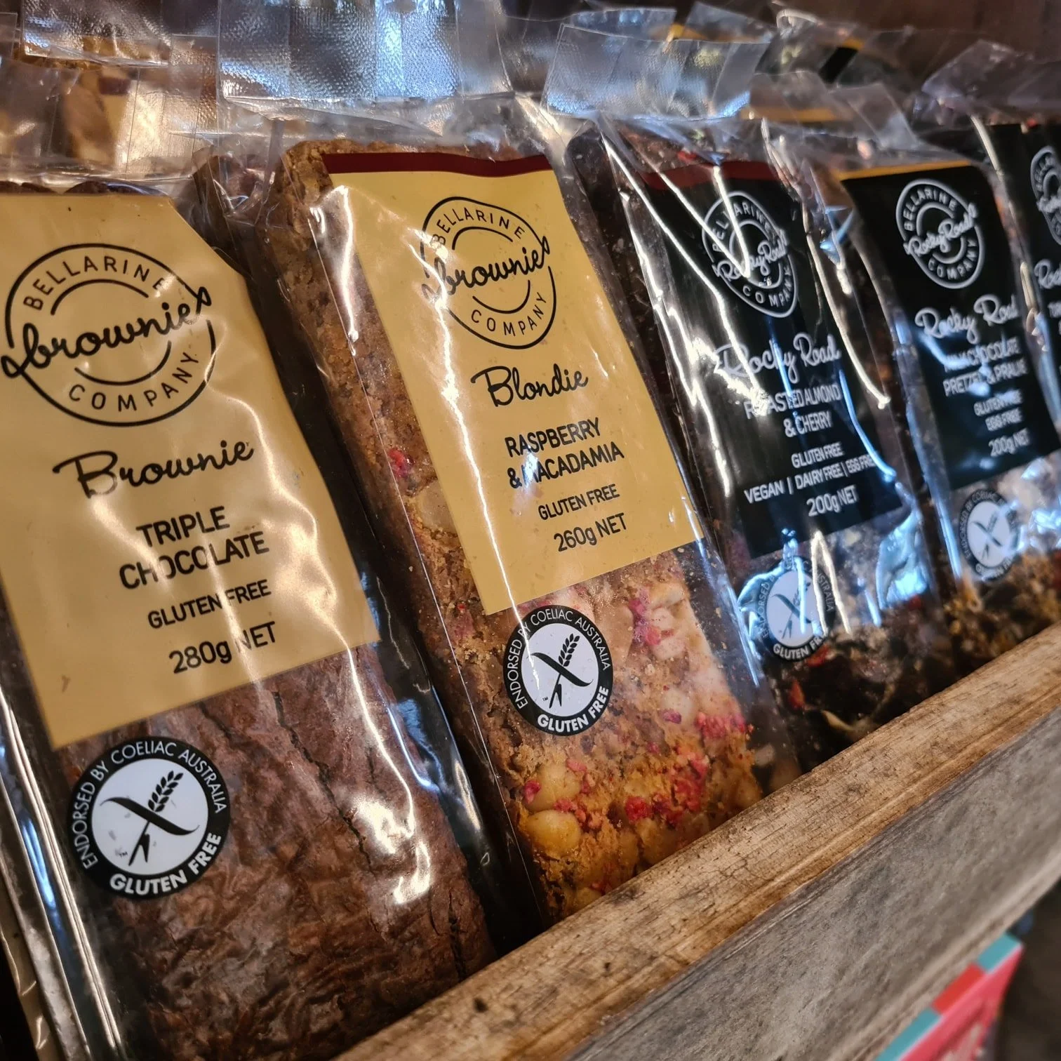 New to our retail shelves are a range of high quality gluten-free brownies from regional Victoria. Take your pick!
#glutenfree # #nabiac #barringtoncoast #midnorthcoastnsw #theartisanfarmernabiac