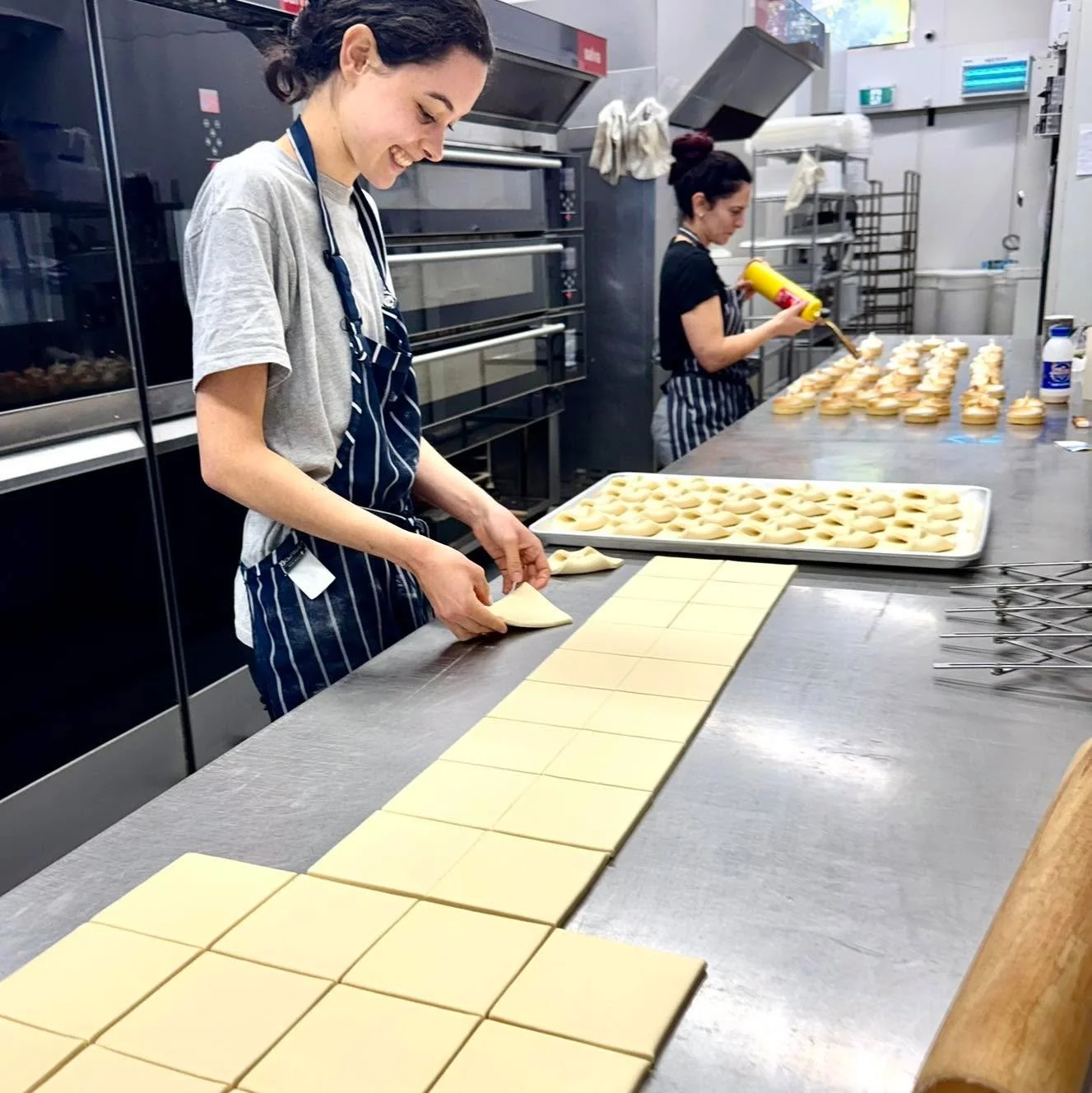 Back in the bakery, our talented  patisserie chefs smash out some delicious pastries in readiness for the holiday-makers and locals stopping in. Thanks for the extra helping-hands during your Aussie adventure, Eole!

#theartisanfarmernabiac #midnorth