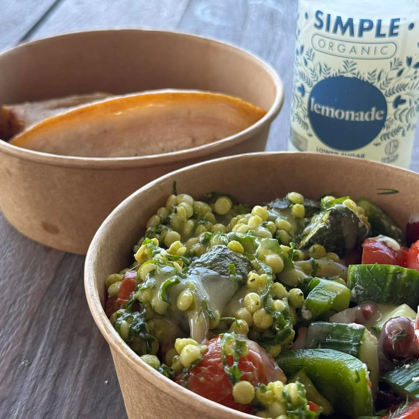 A healthy option for a quick travelling pit-stop! Grab a mix of our daily salads to-go (it&rsquo;s hard to pick just one), and add a sneaky few slices of meat on the side because they&rsquo;re so tempting&hellip; Safe travels! 
#theartisanfarmernabia