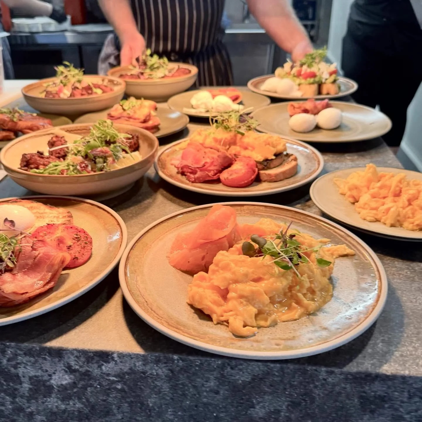 The Transgrid boys were back in town for breakfast! Fuelling up with what many consider the most important meal of the day, a good breakfast boosts energy, alertness, and metabolism after overnight fasting. A nutritious breakfast helps prevent overea