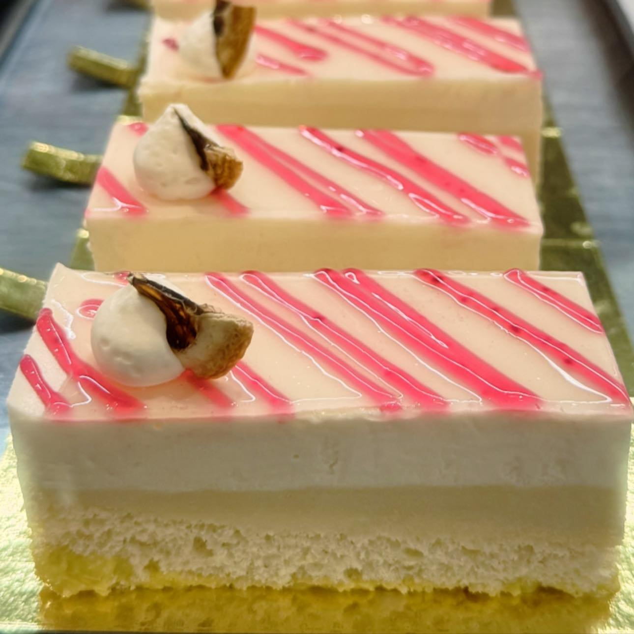 What you can whip up with a few ingredients&hellip; and a big bowl of skill! This light and fragrant dessert made of sponge with litchi rose curd and lemon mousse brought a delicate beauty to our patisserie section recently&hellip; and yes, it tastes