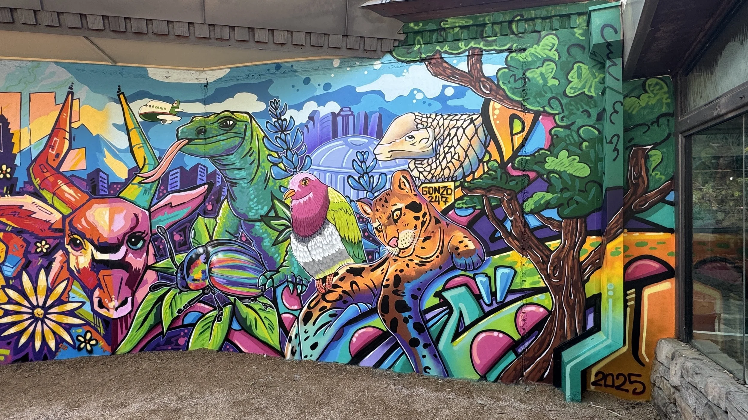 Houston Zoo Mural June 2025