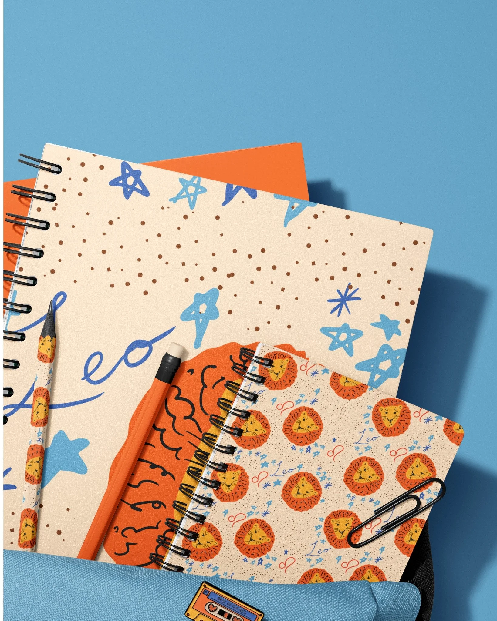 What Leo wouldn't love this set?? @melanie.johnsson 

Day 1+2: LEO
#thepatternchallengebymel2025
#thepatternchallengebymel #thepatternchallenge #patternchallenge #fun #illustration #drawing #surfacedesign #colourful #patterns #illustratorsoninstagram