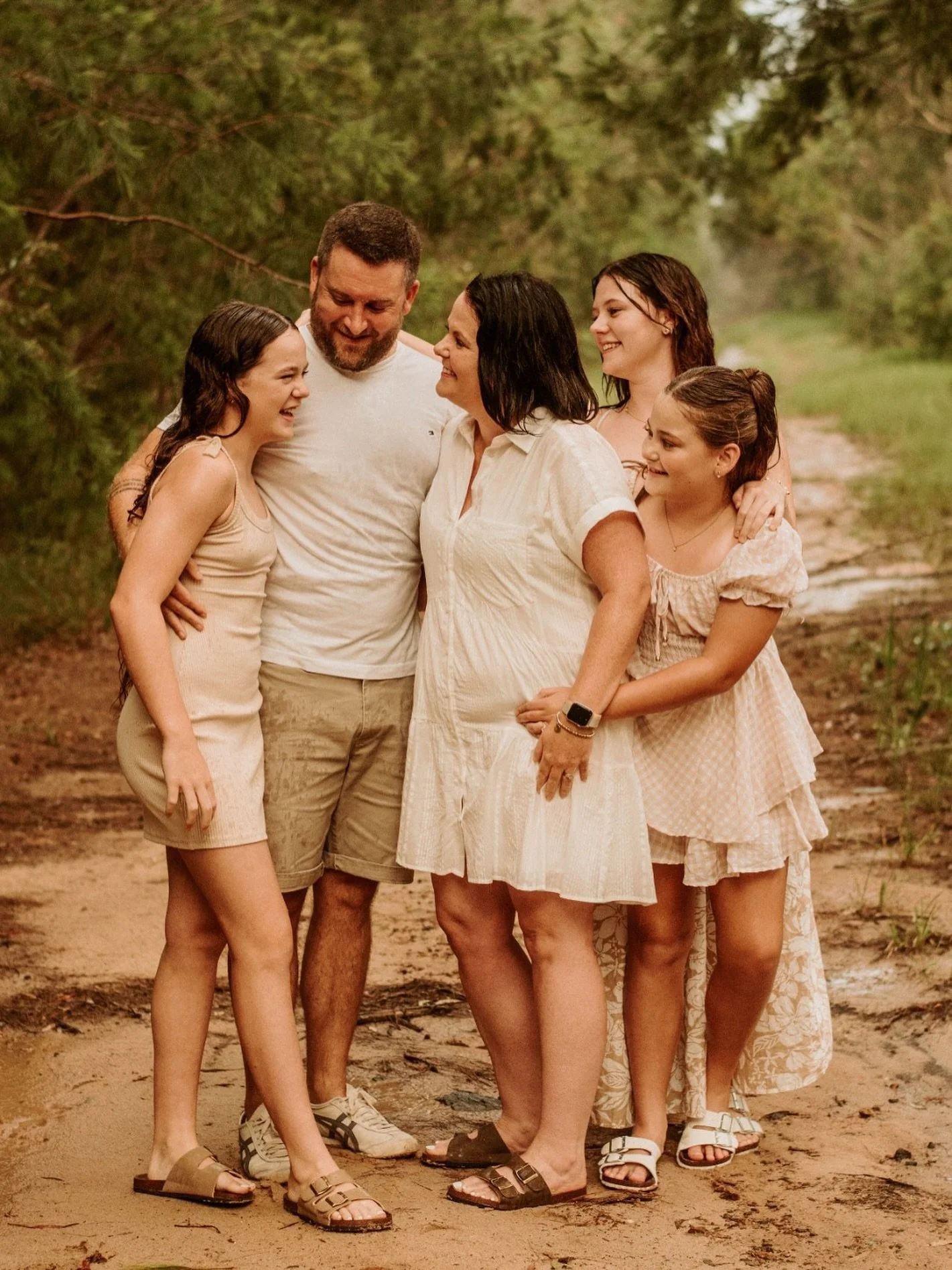 💙 Happy Father&rsquo;s Day to my hubby &mdash; the most amazing dad to our girls. They&rsquo;re so lucky to have you as their rock, role model, and biggest cheerleader 🤍✨

Wishing all the dads, grandads &amp; father figures in our Intuitive Mummas 