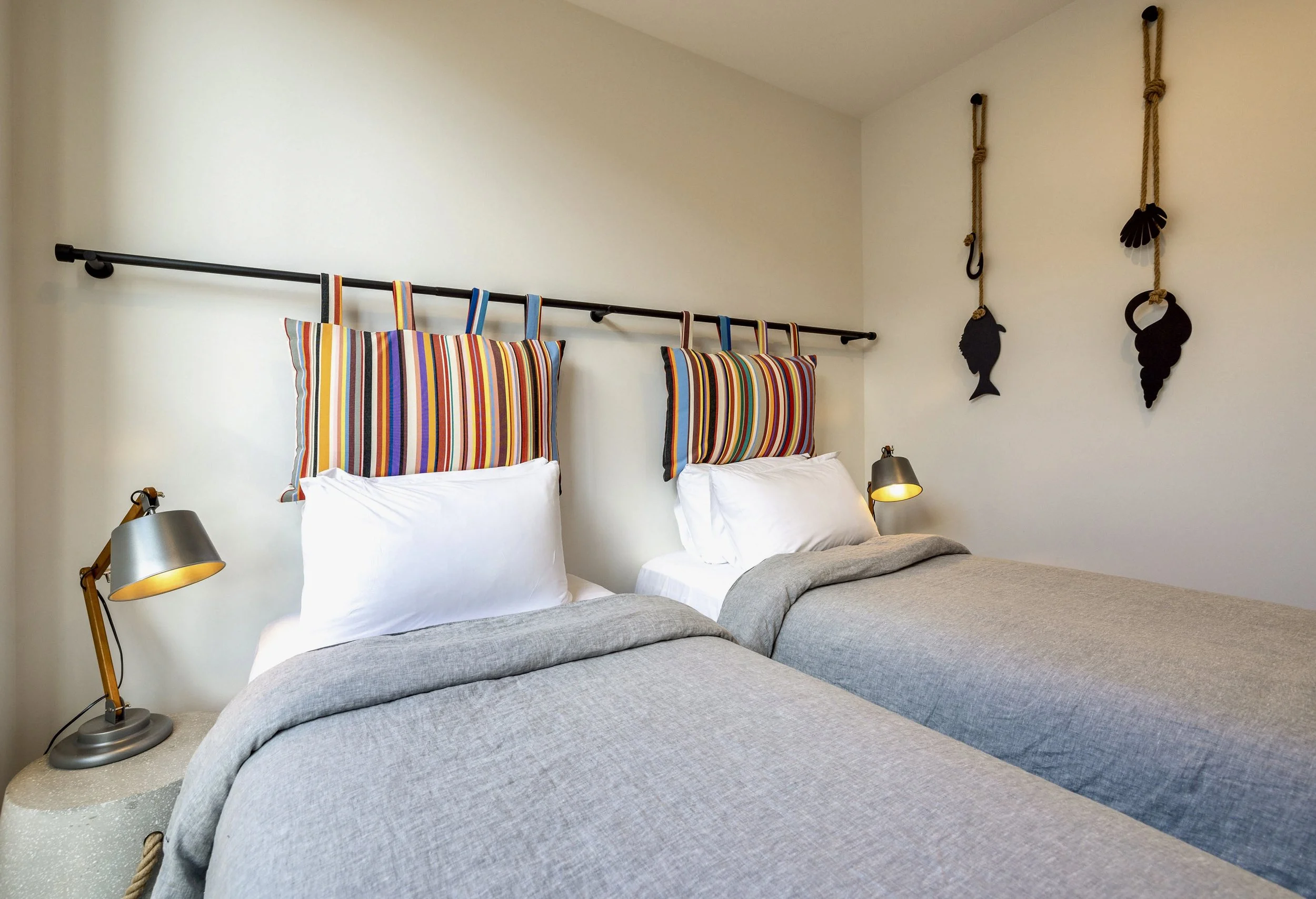 Bed 2.jpg