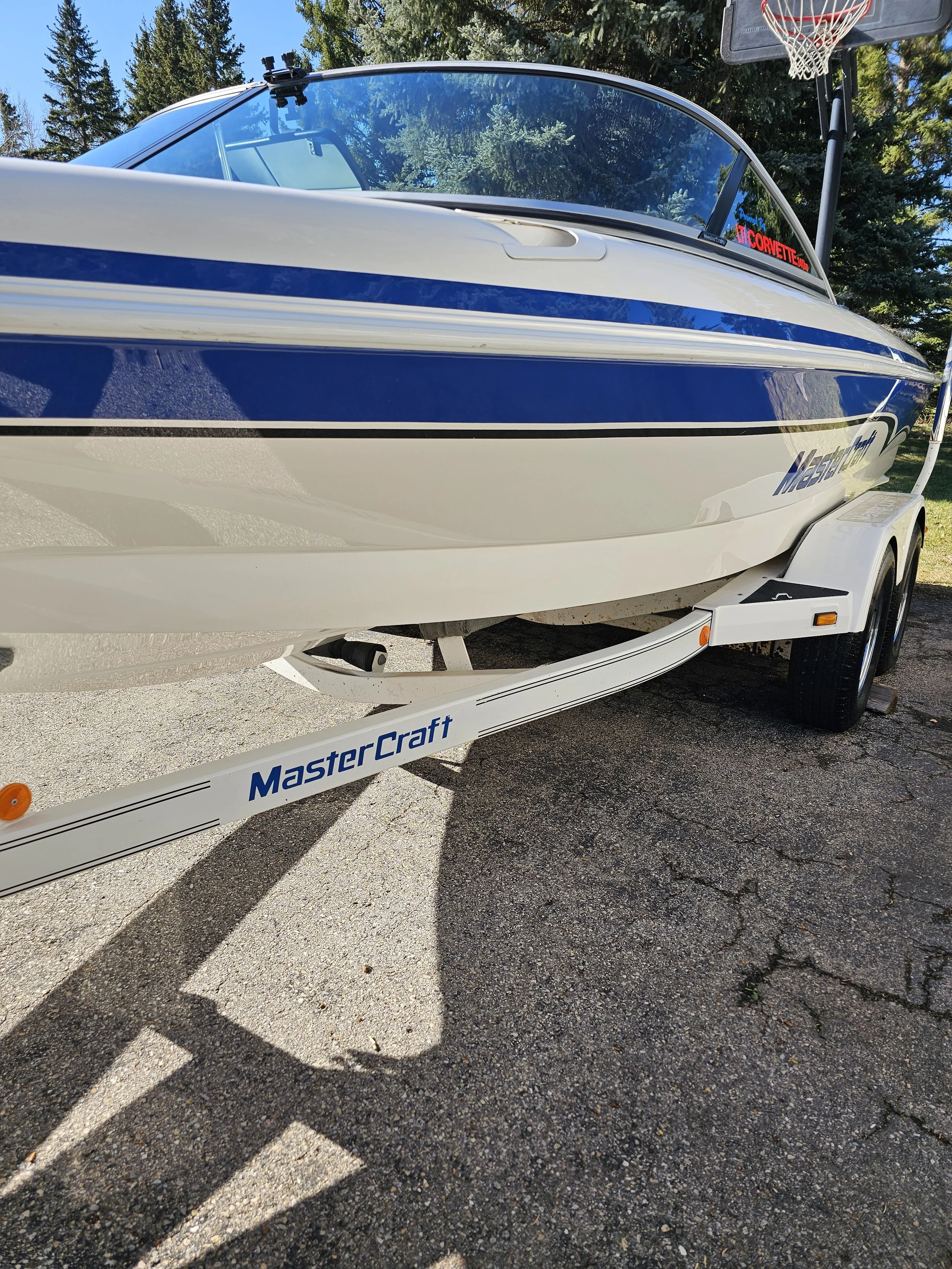 Waterski boat polished and waxed