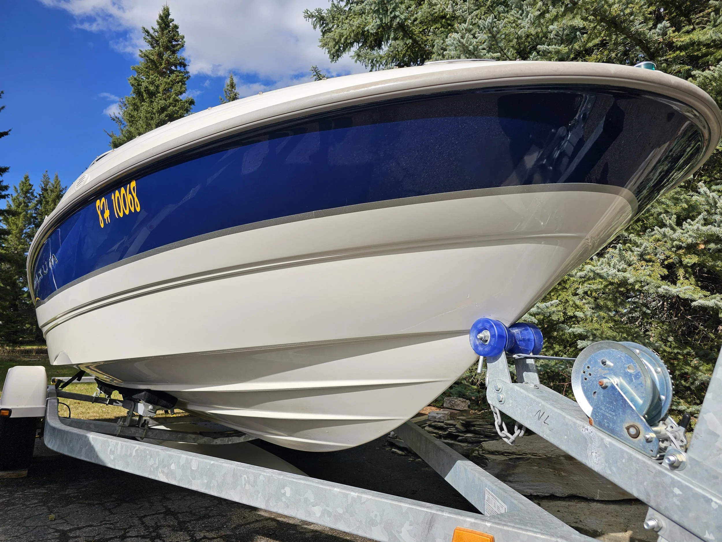 Clean vibrant boat hull after restore and protect package