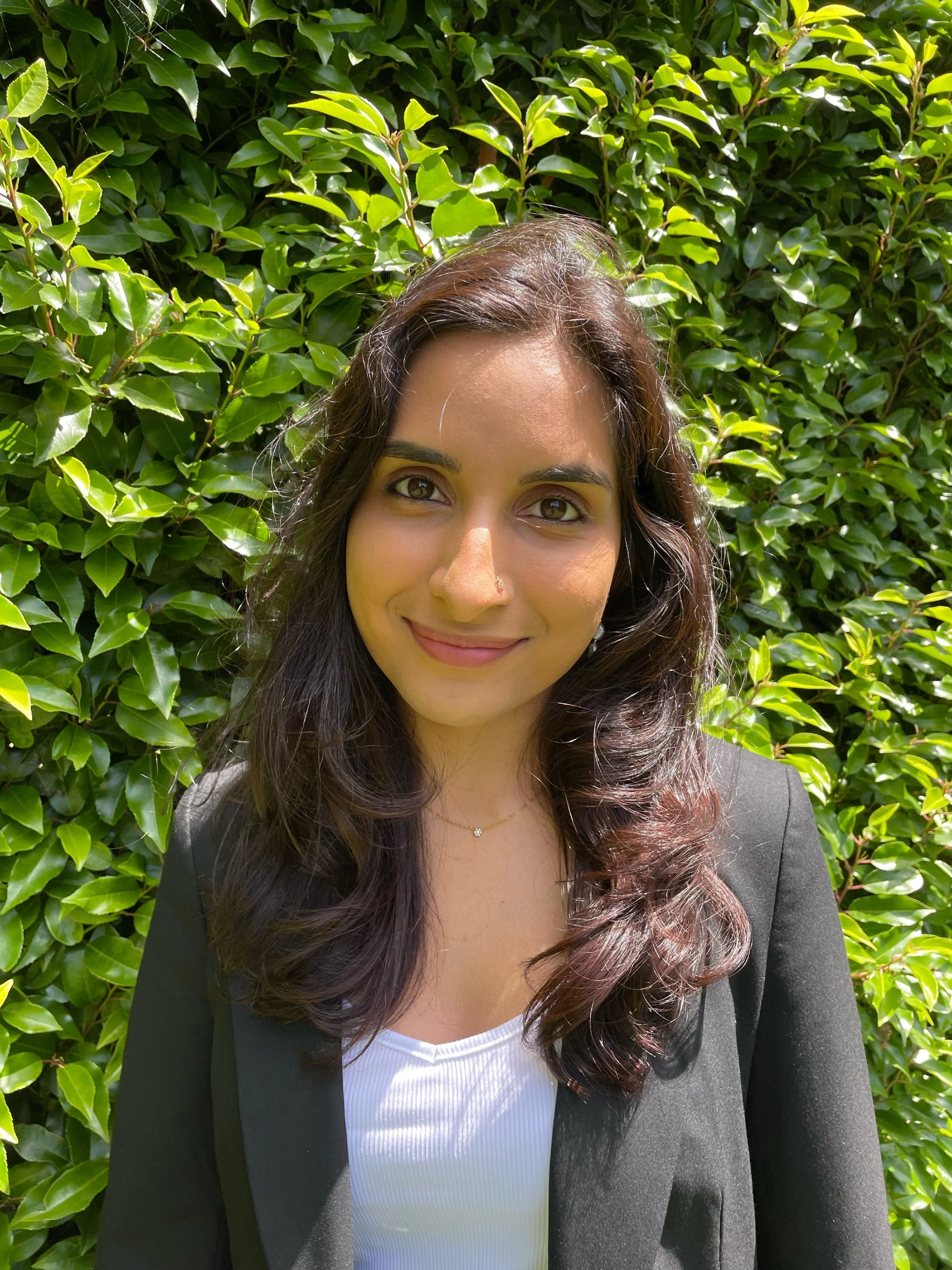 Nhasnain headshot.JPG