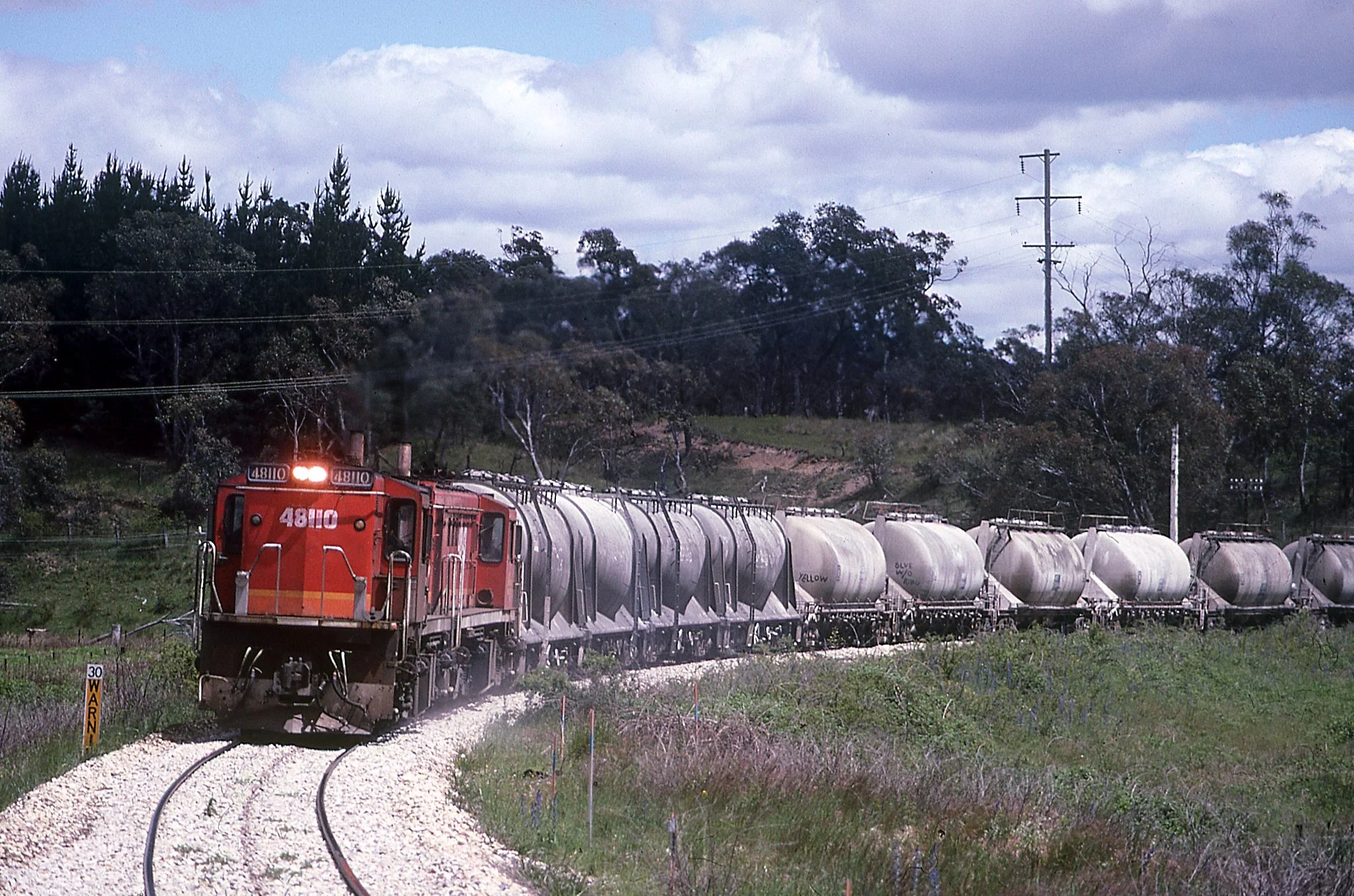 48110+48 Mudgee line cement. November 1987