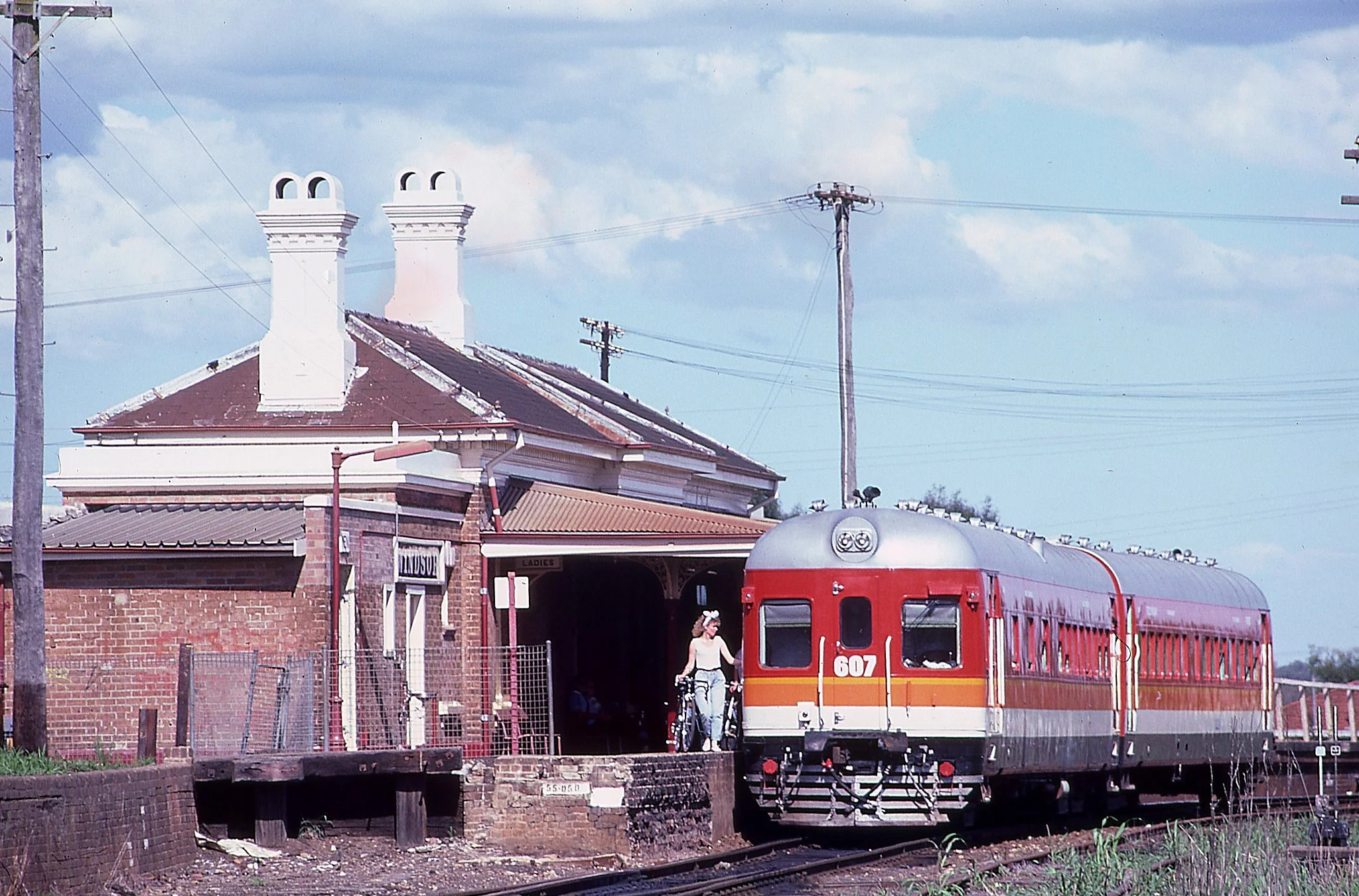 Richmond line service at Windsor Oct 1986