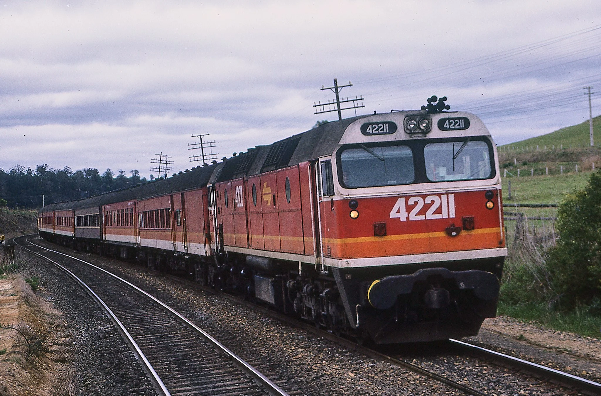 42211 southern highland passenger service at Maldon. September 1986