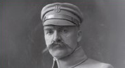   Józef Piłsudski (1867-1935)   Niepodległosciowy rewolucjonista, wódz 1 Brygady, polski maz stanu. 