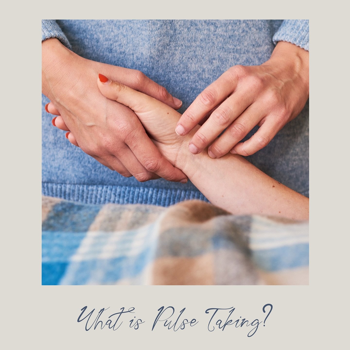 ✨ What is pulse taking? ✨ 

🤍 

#acupuncture #fiveelementacupuncture #londonacupuncture #pulsetaking #chinesemedicine #naturalhealing