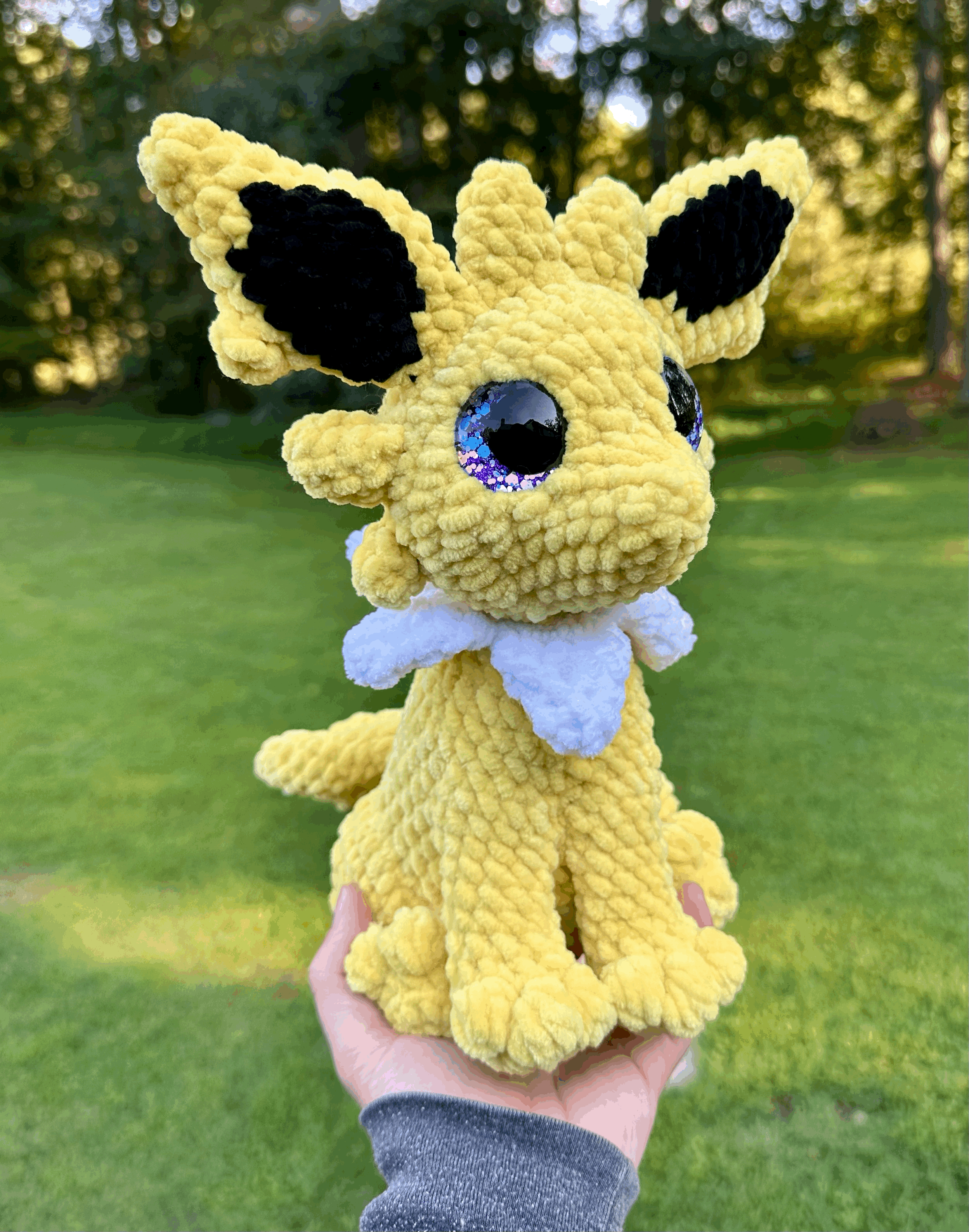 Jolteon (Sitting Version)