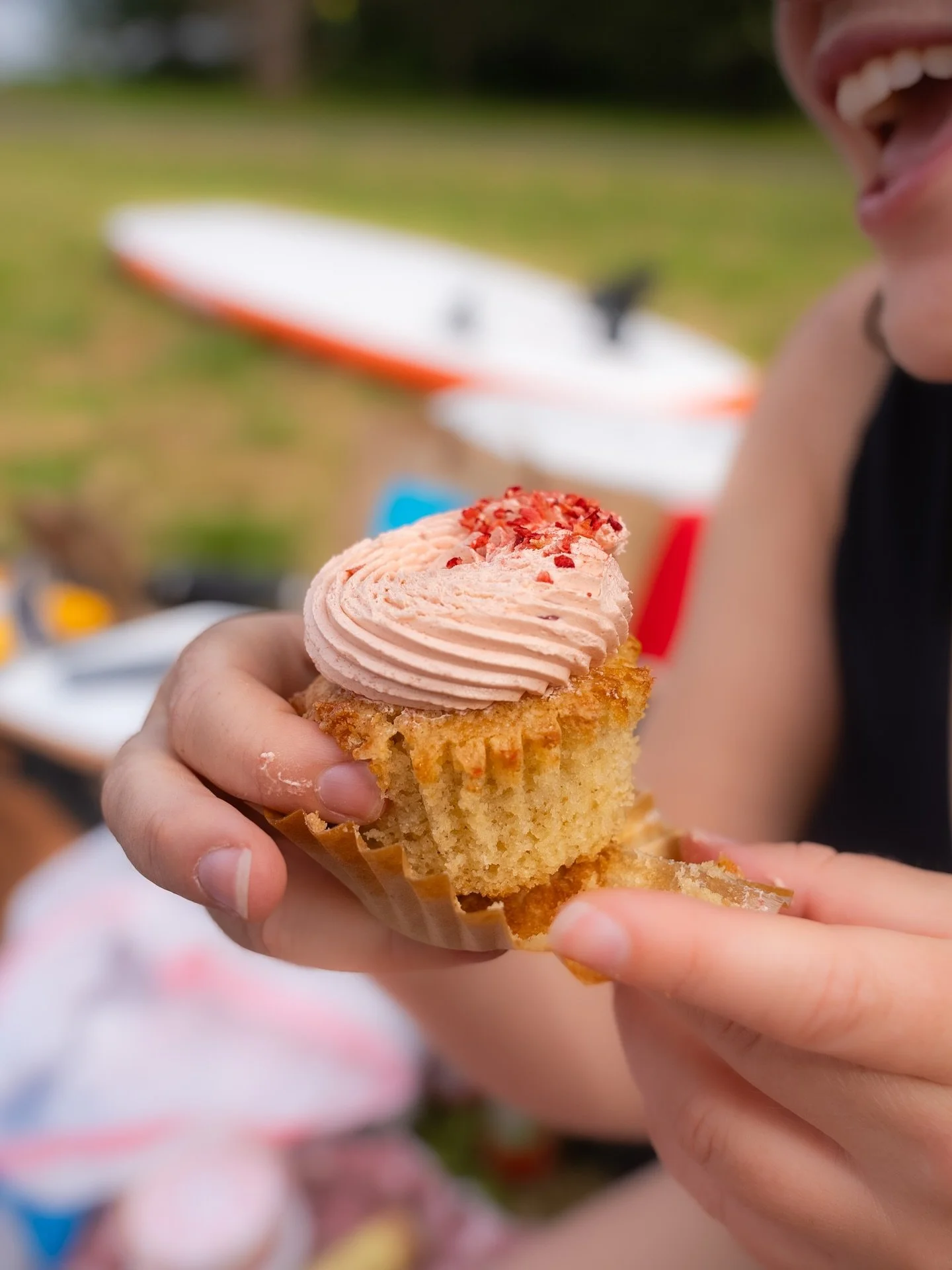 Summer never tasted sweeter 🍓🍫

New Summer Cupcakes: The Garden Box and The Glamper. Tap the link in our bio to order yours today!

#eatspiltmilk #glutenfree #bakery #summer #cupcakes #strawberryrhubarb #peanutbutter #smore #supportlocal #seattle #